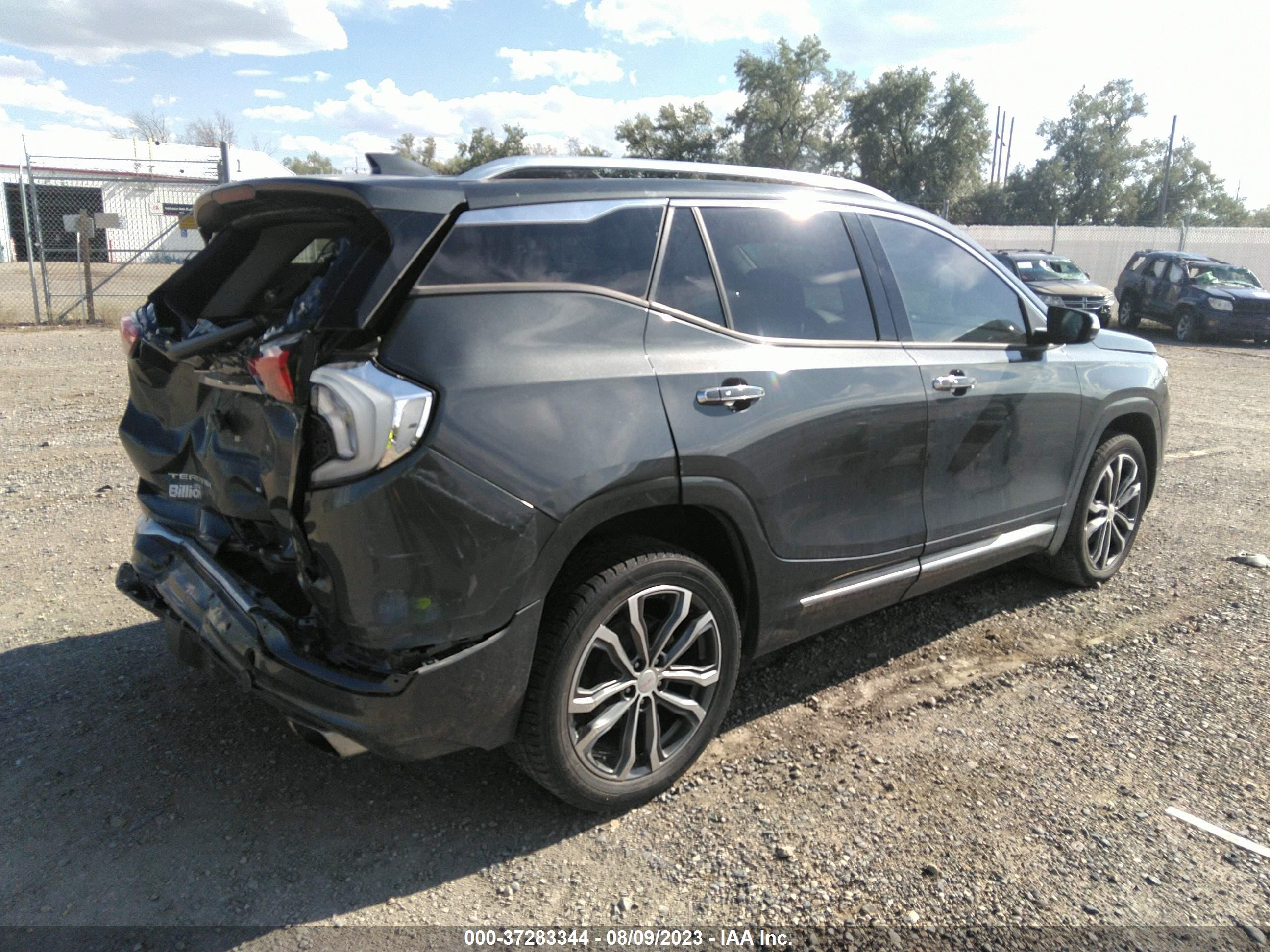 Photo 3 VIN: 3GKALXEX2JL144698 - GMC TERRAIN 