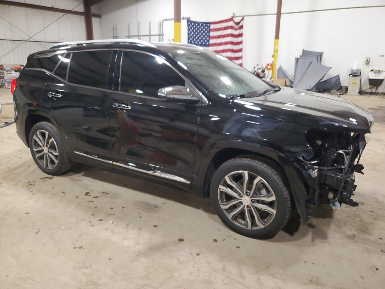 Photo 3 VIN: 3GKALXEX4JL143505 - GMC TERRAIN 