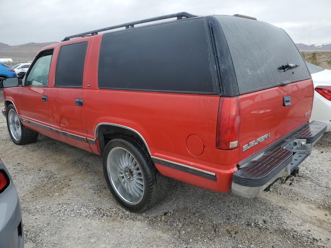 Photo 1 VIN: 3GKEC16R2XG521692 - GMC SUBURBAN 