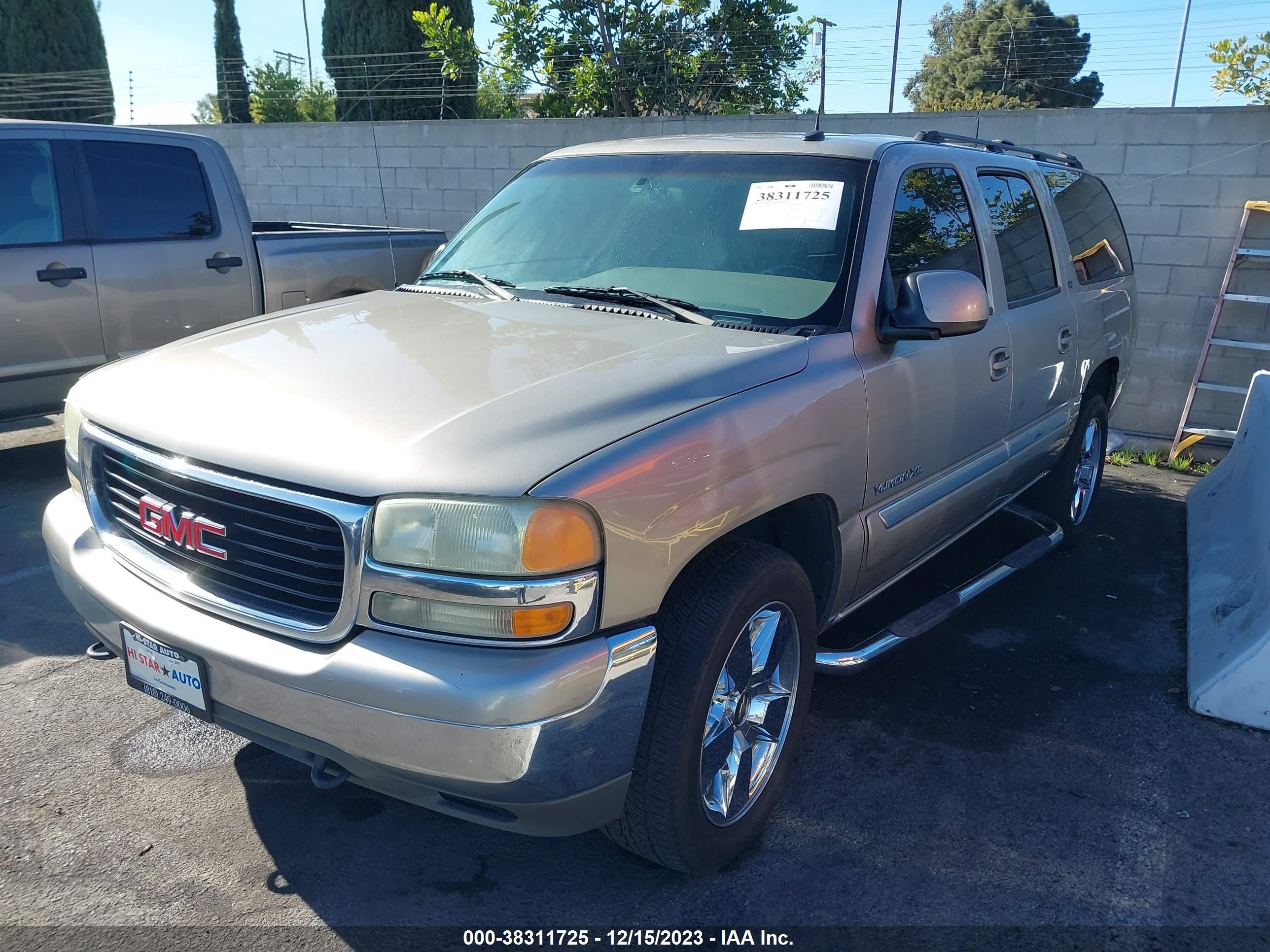 Photo 1 VIN: 3GKEC16T02G328736 - GMC YUKON 