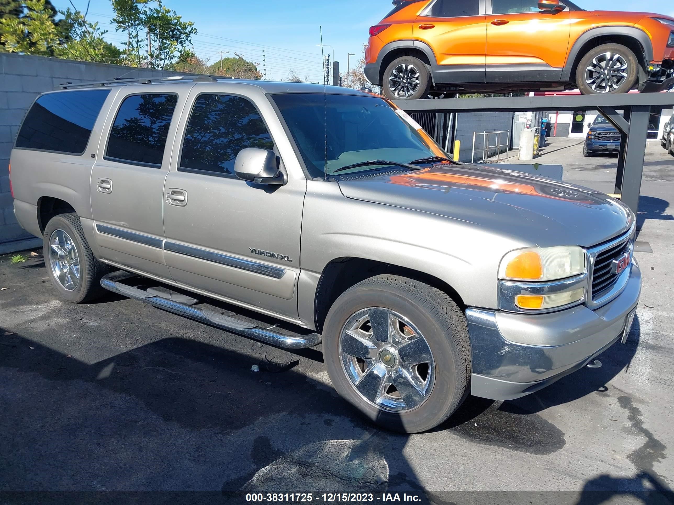 Photo 12 VIN: 3GKEC16T02G328736 - GMC YUKON 