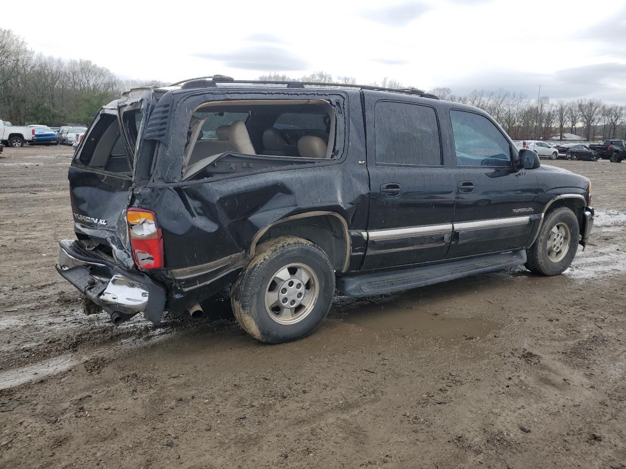 Photo 2 VIN: 3GKEC16T0YG173761 - GMC YUKON 