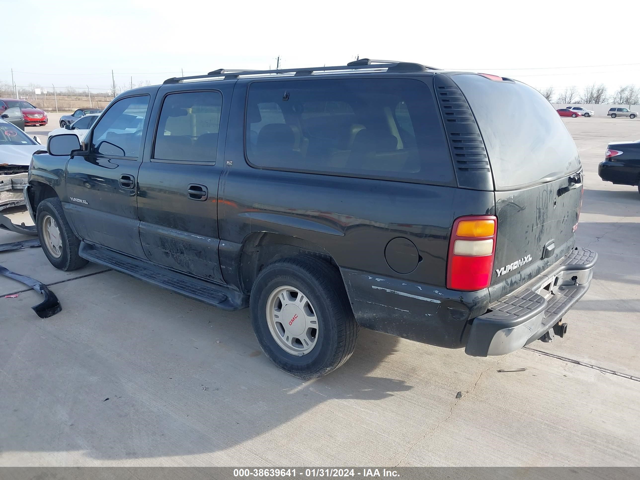 Photo 2 VIN: 3GKEC16T21G271809 - GMC YUKON 