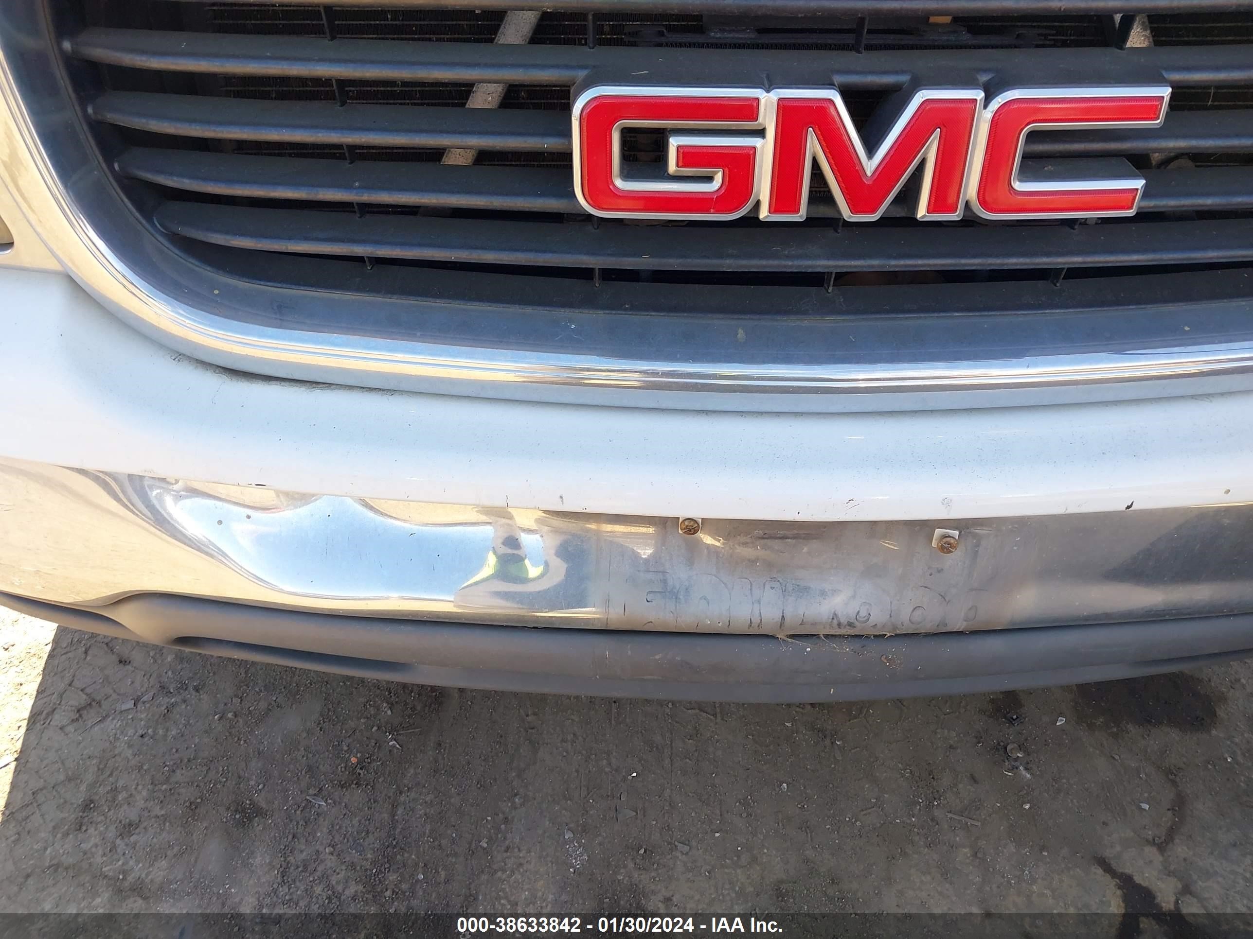 Photo 5 VIN: 3GKEC16T43G223649 - GMC YUKON 