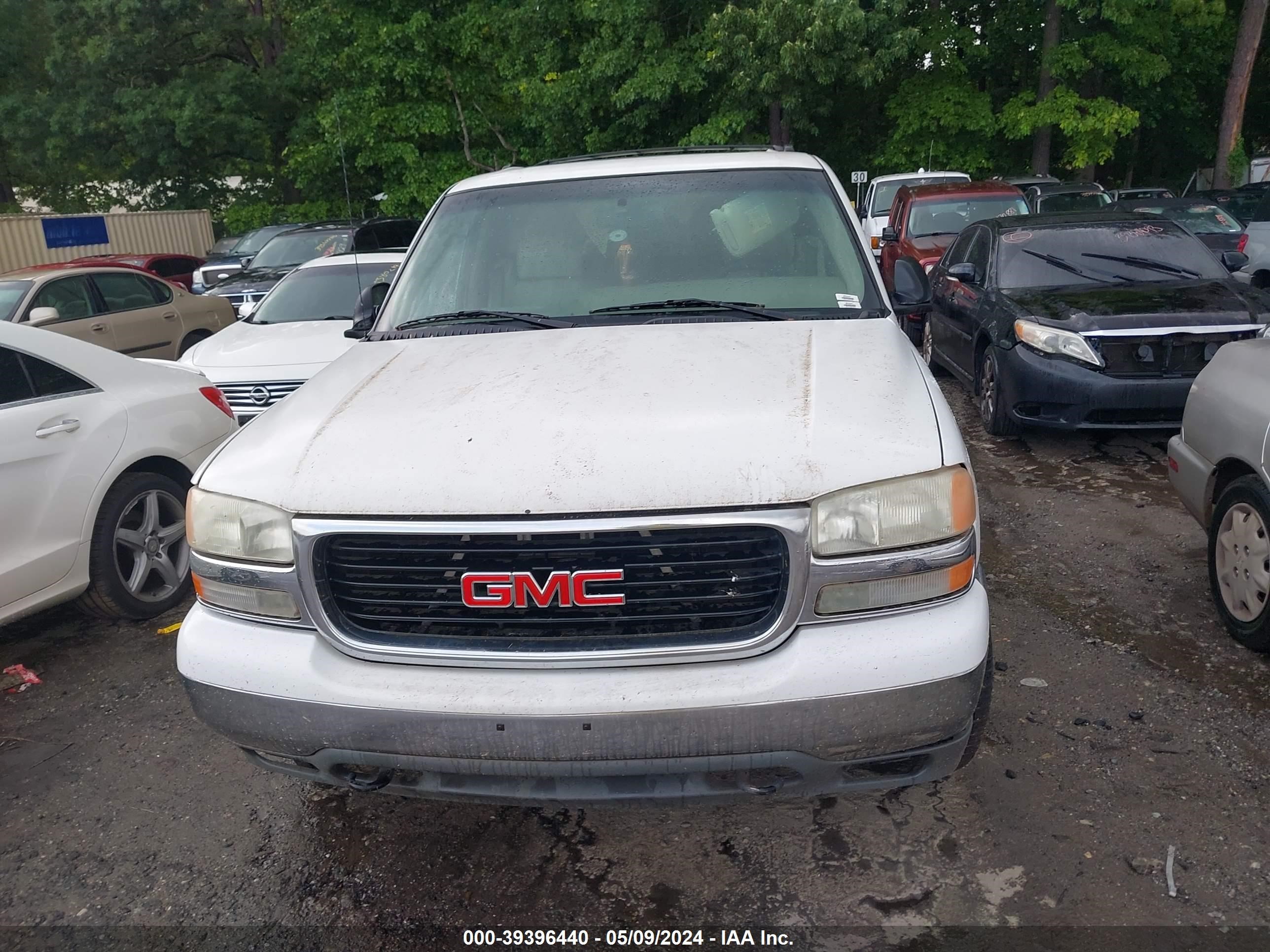 Photo 5 VIN: 3GKEC16T71G257565 - GMC YUKON 