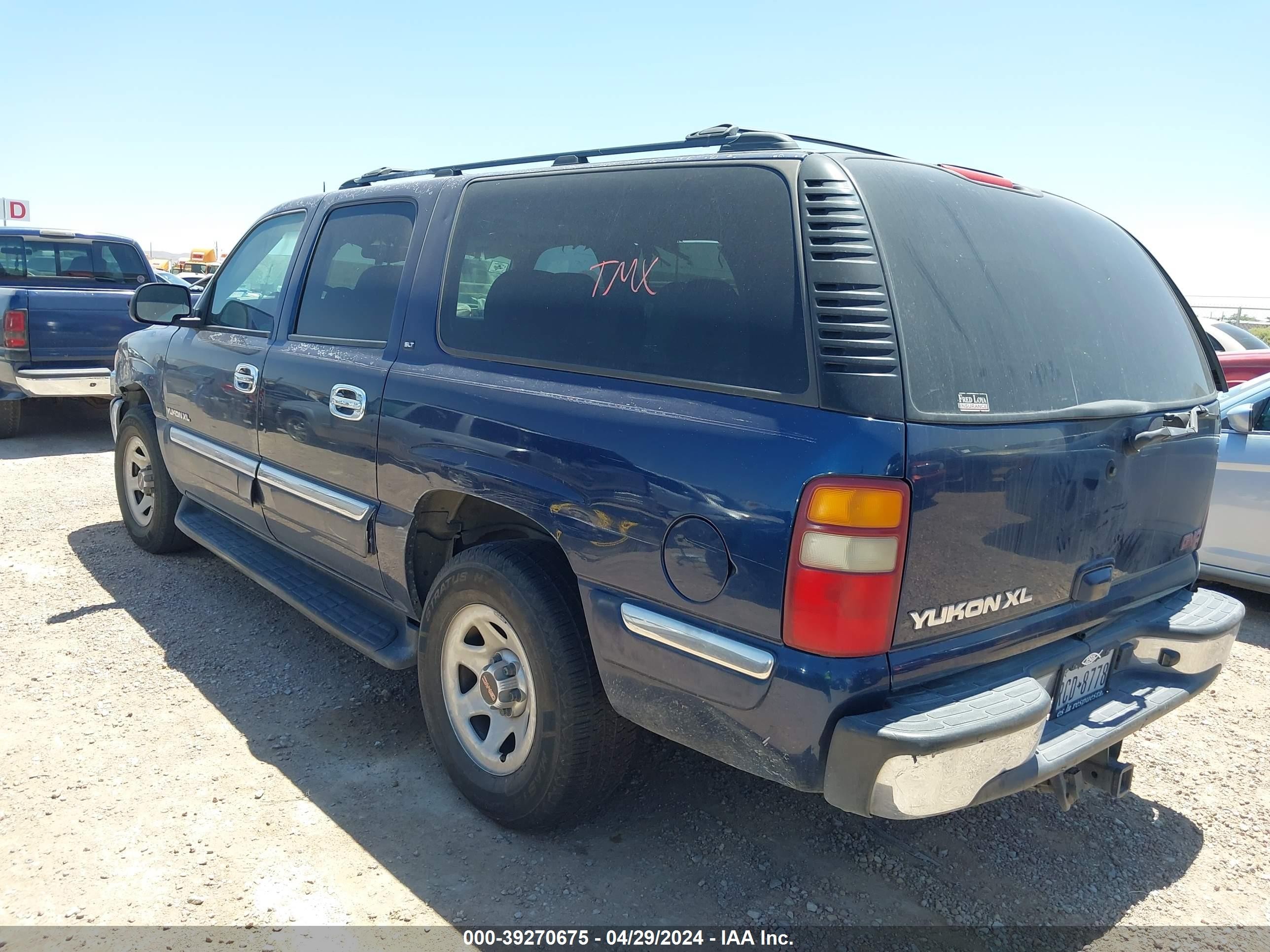 Photo 2 VIN: 3GKEC16Z22G216962 - GMC NULL 