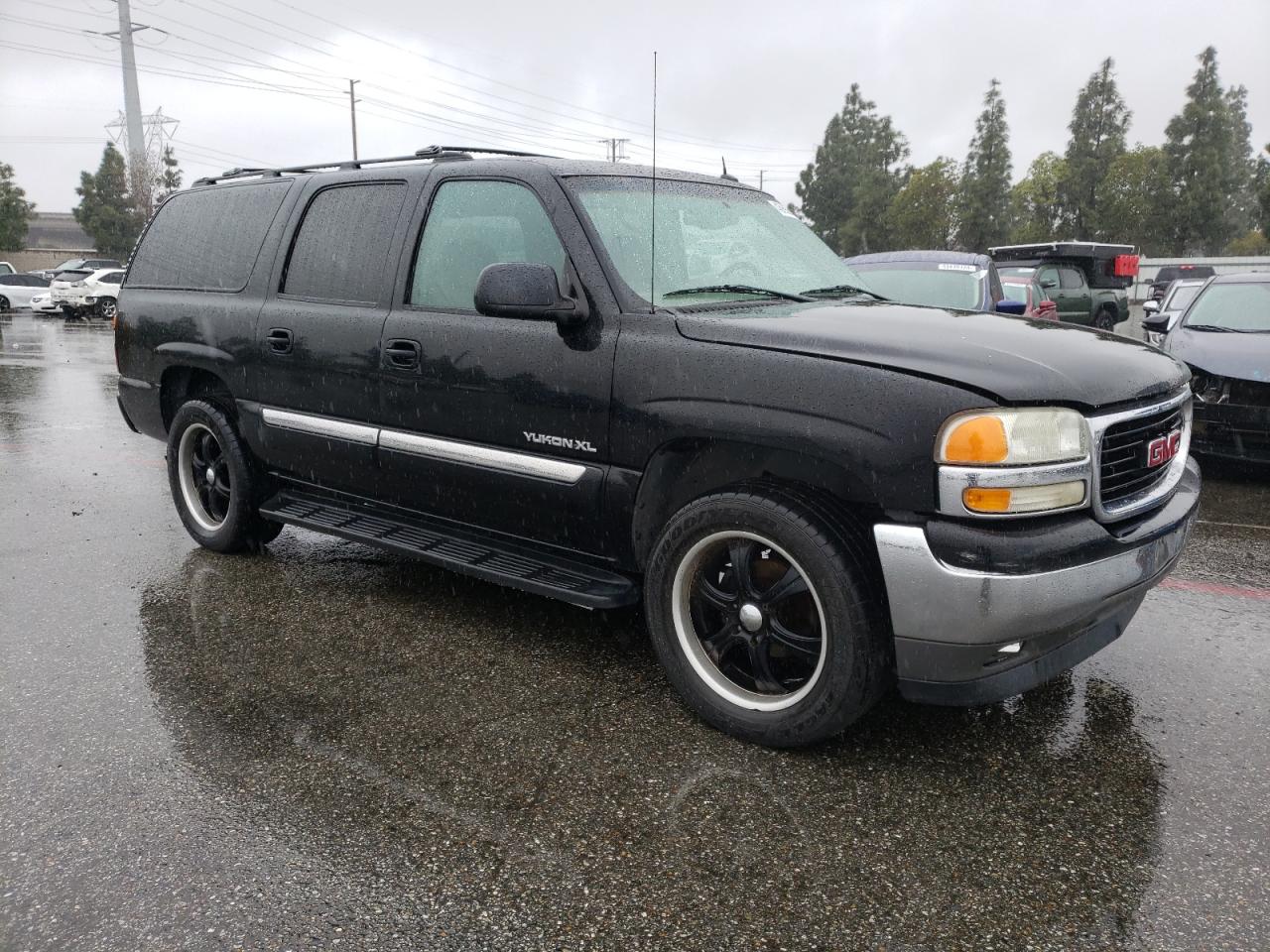 Photo 3 VIN: 3GKEC16Z35G148112 - GMC YUKON 