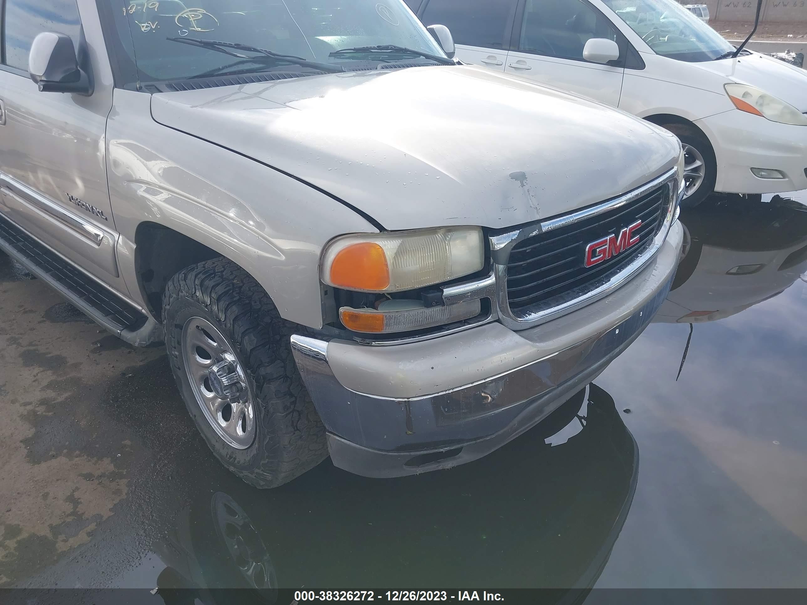 Photo 11 VIN: 3GKEC16Z36G211338 - GMC YUKON 