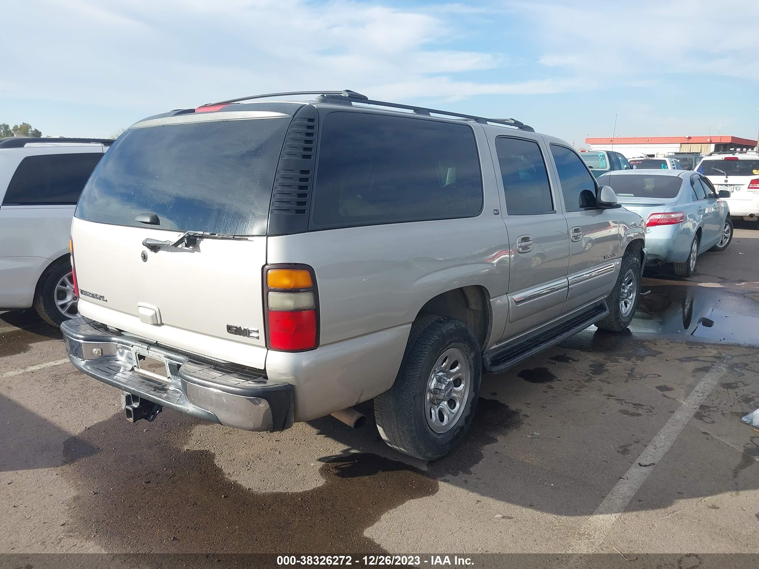 Photo 3 VIN: 3GKEC16Z36G211338 - GMC YUKON 