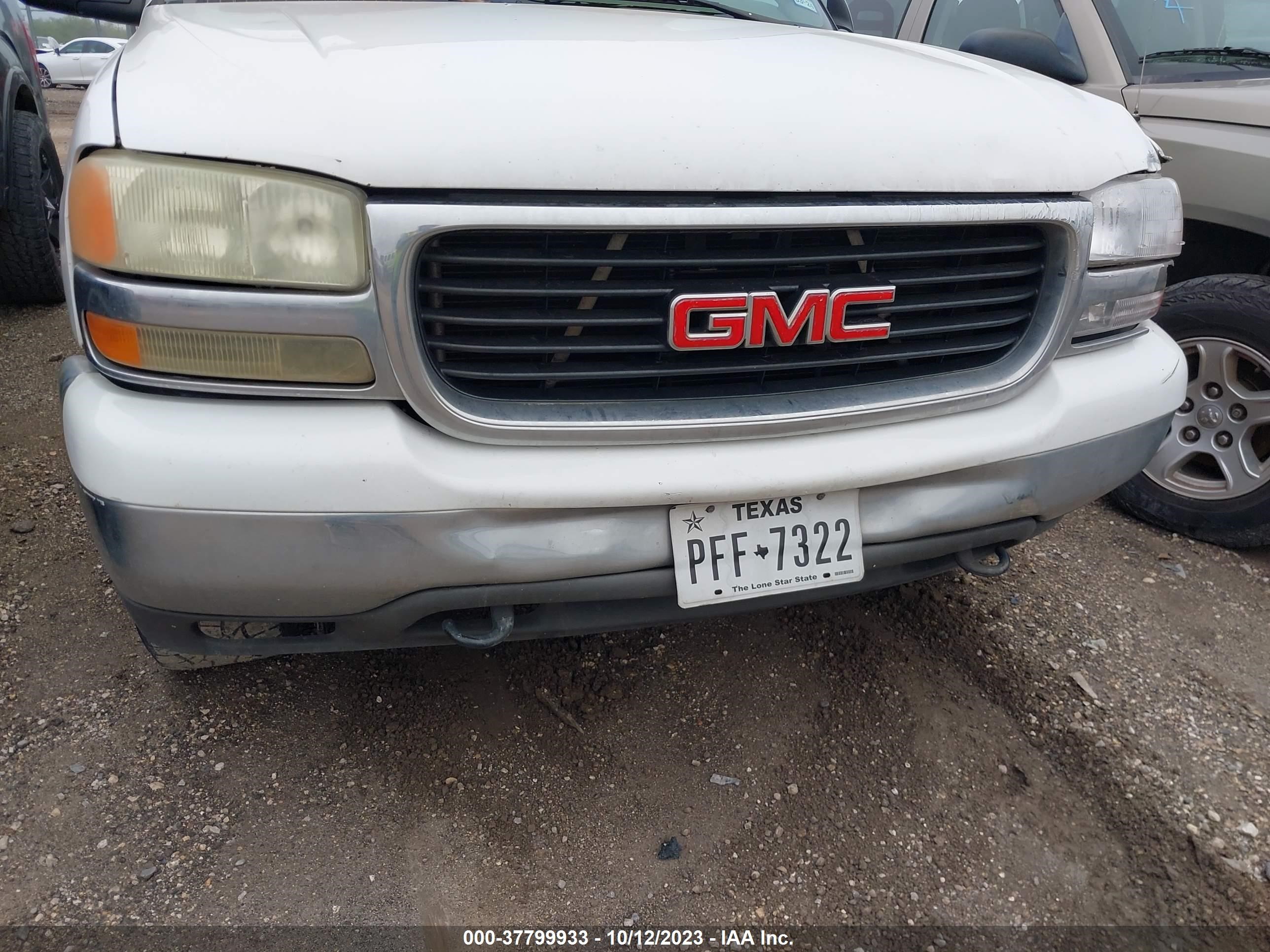 Photo 5 VIN: 3GKEC16Z73G314757 - GMC YUKON 