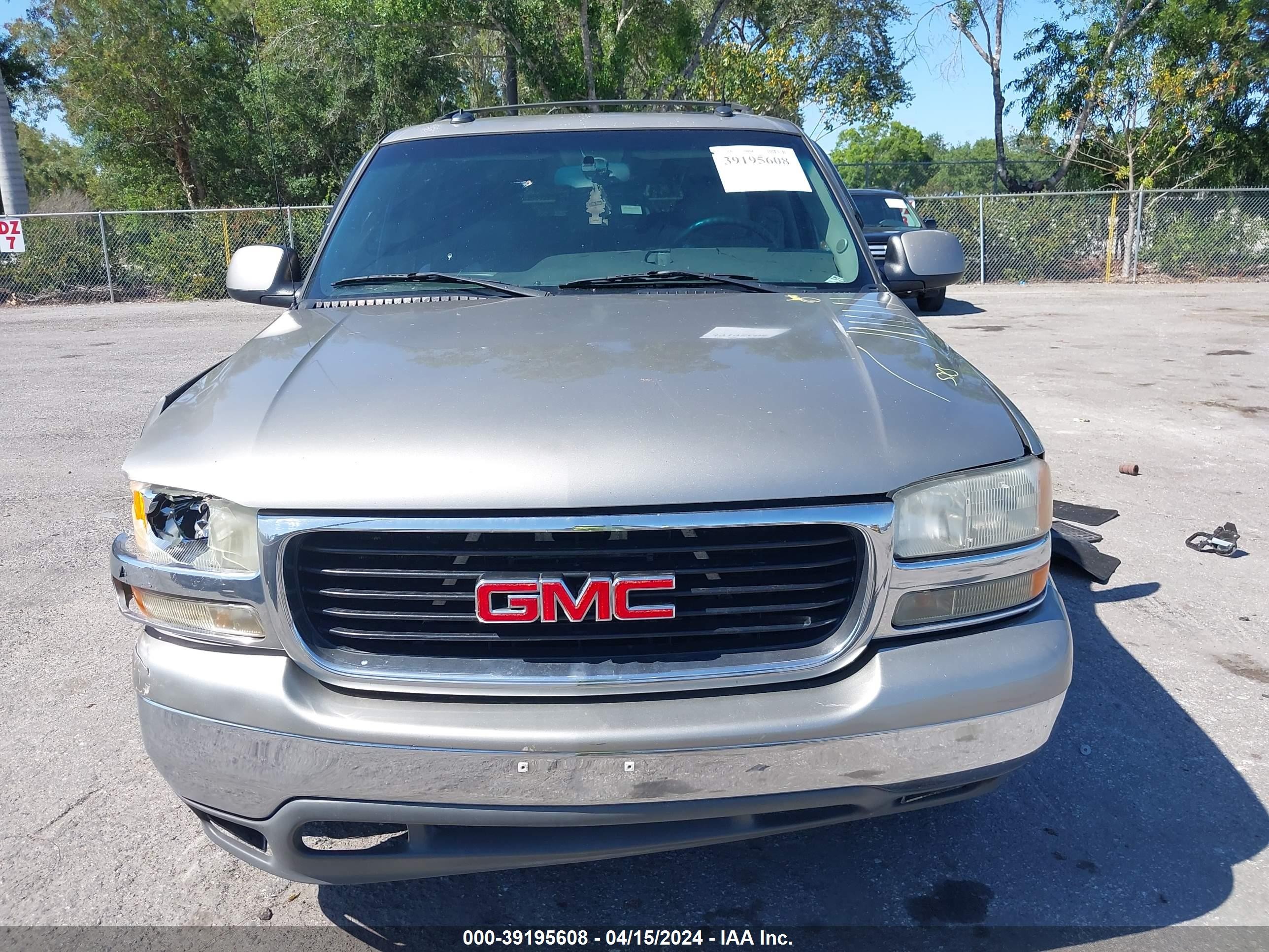 Photo 11 VIN: 3GKEC16Z93G152212 - GMC NULL 