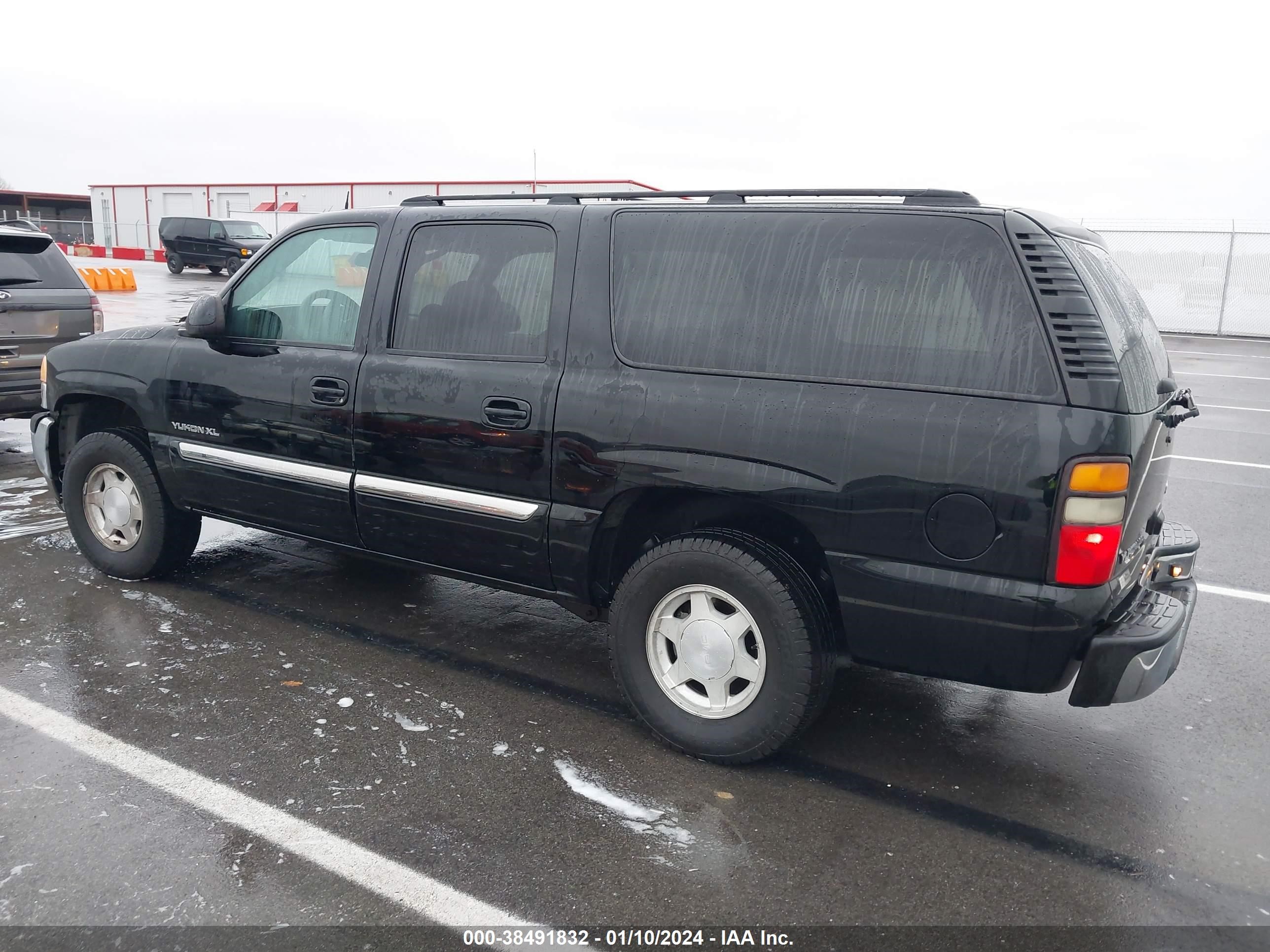 Photo 2 VIN: 3GKEC16Z95G254192 - GMC YUKON 