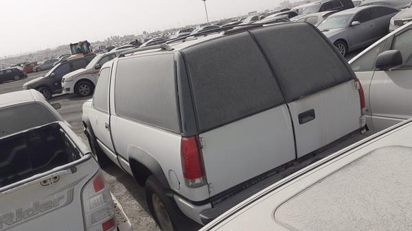 Photo 4 VIN: 3GKEK18K6SG503465 - GMC YUKON 