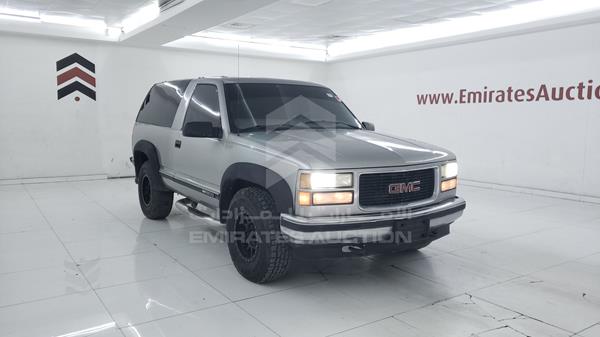 Photo 8 VIN: 3GKEK18R4VG526700 - GMC YUKON 