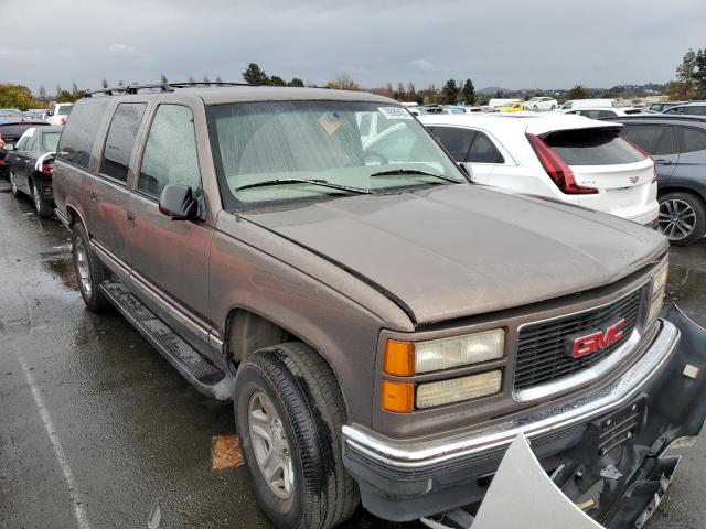 Photo 3 VIN: 3GKFK16R5VG521108 - GMC SUBURBAN 