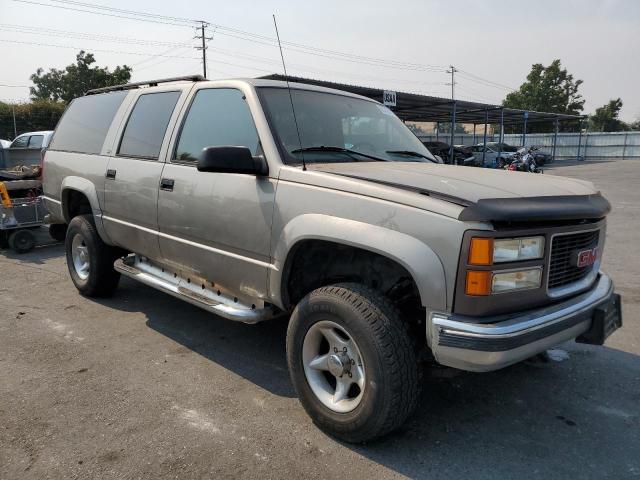 Photo 3 VIN: 3GKFK16R6WG502987 - GMC SUBURBAN K 