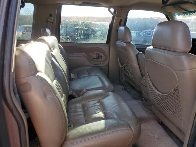 Photo 10 VIN: 3GKFK16R9WG500845 - GMC SUBURBAN 