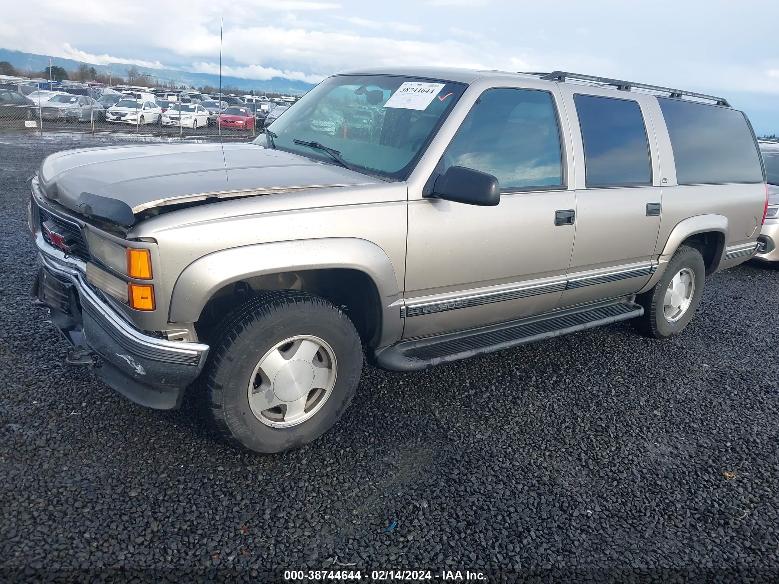 Photo 1 VIN: 3GKFK16RXXG549196 - GMC NULL 