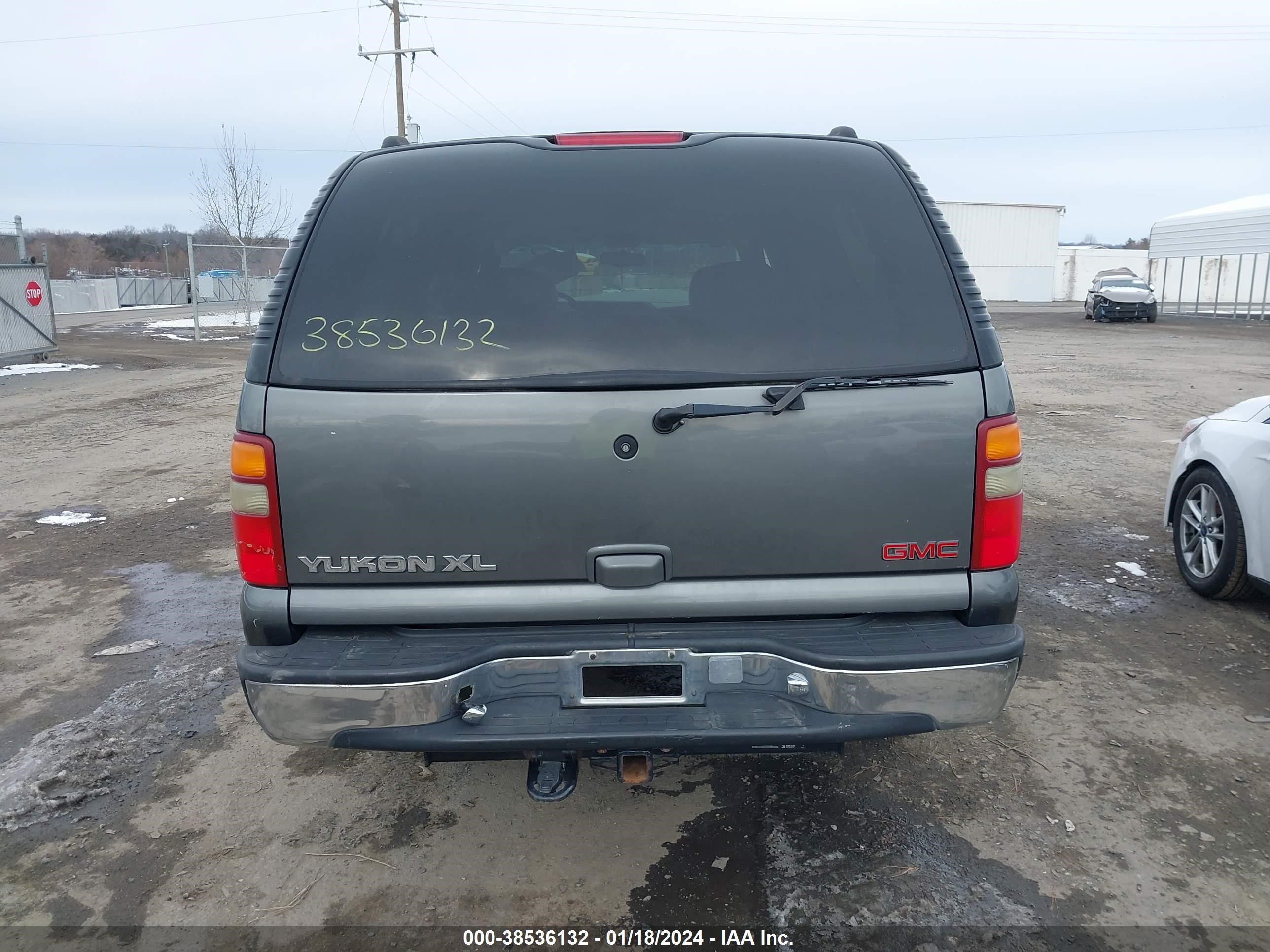 Photo 15 VIN: 3GKFK16T31G109517 - GMC YUKON 