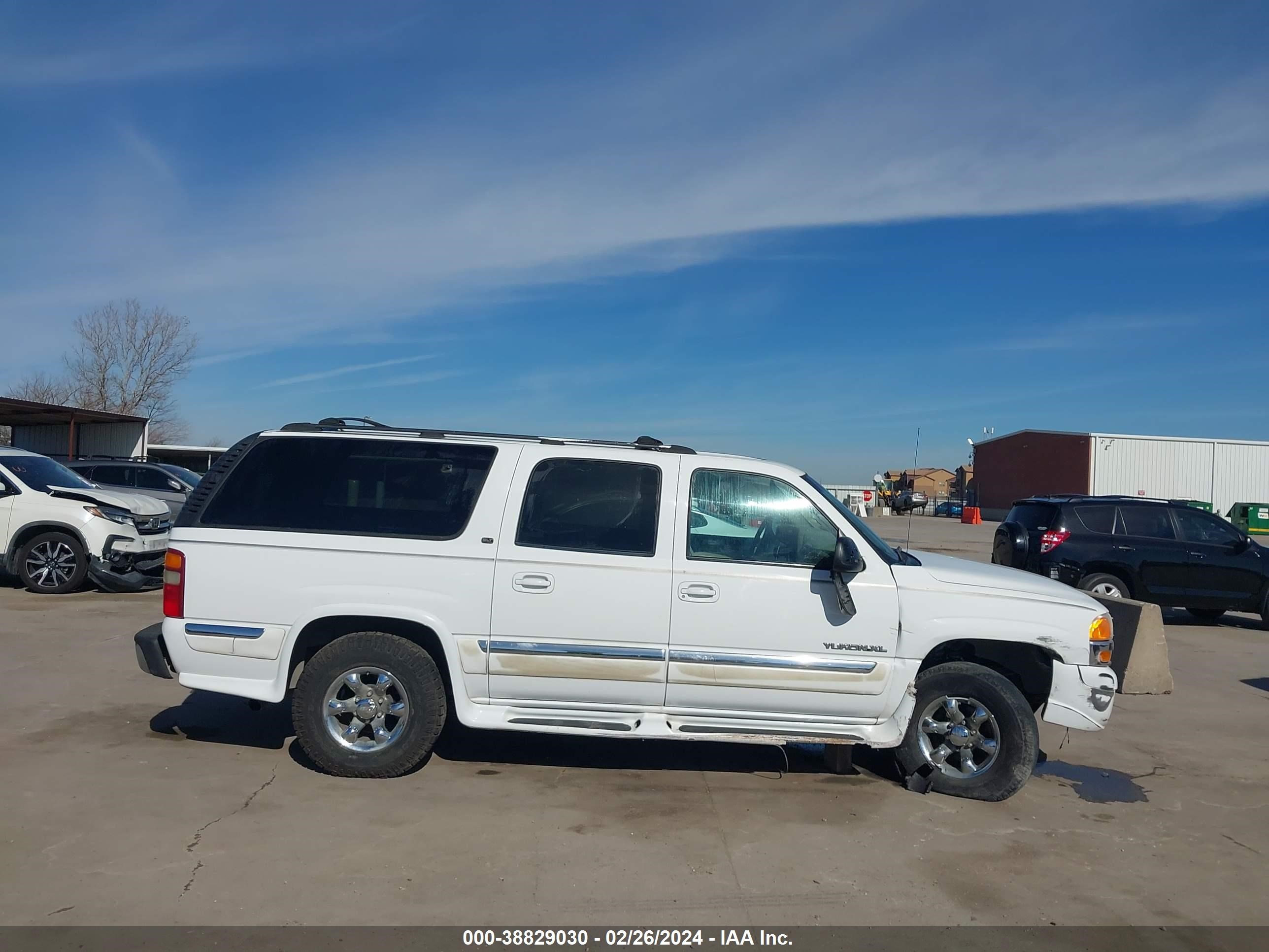 Photo 12 VIN: 3GKFK16T41G102169 - GMC YUKON 