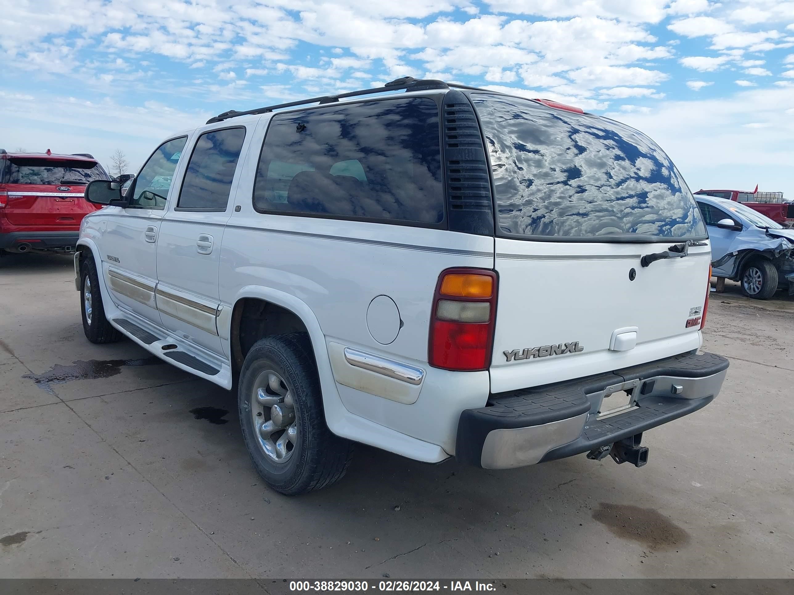 Photo 2 VIN: 3GKFK16T41G102169 - GMC YUKON 