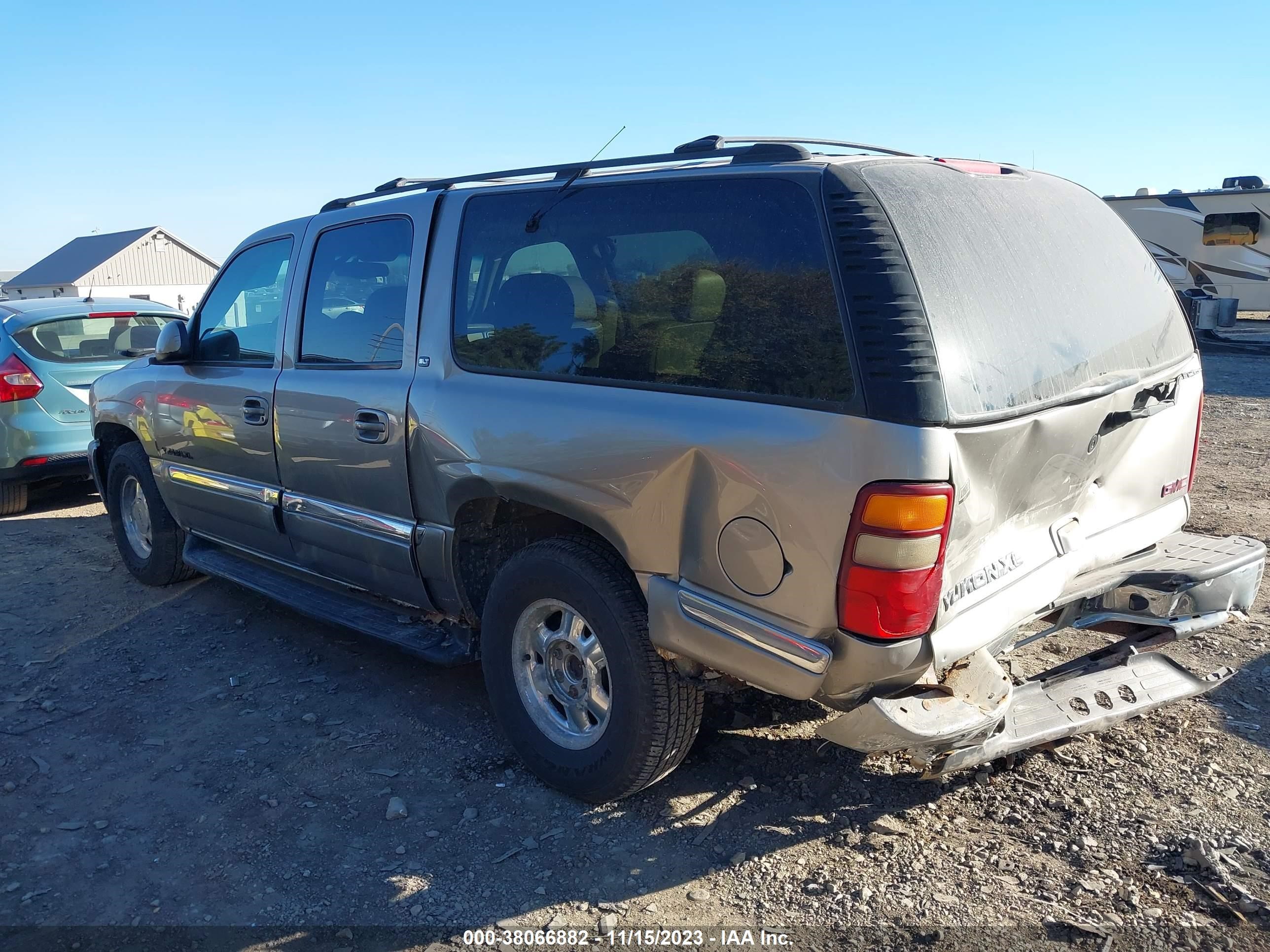 Photo 2 VIN: 3GKFK16T41G258860 - GMC YUKON 