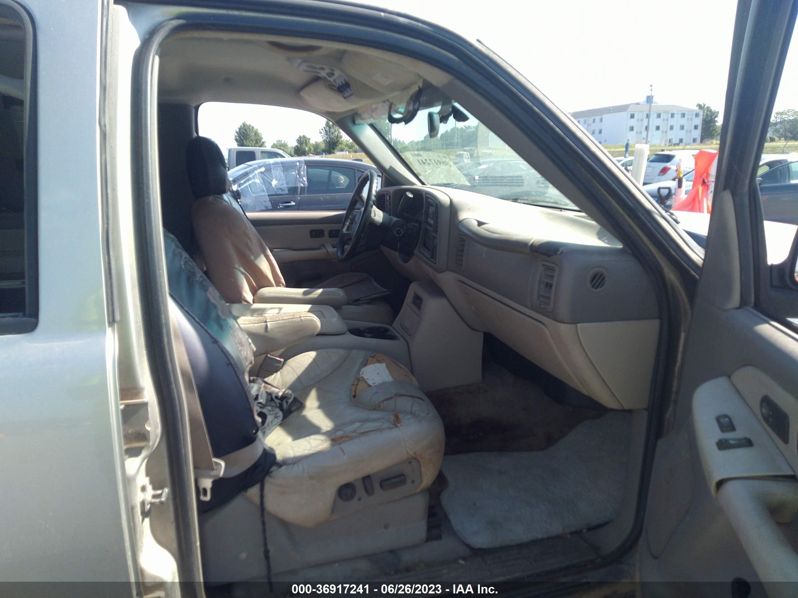 Photo 5 VIN: 3GKFK16T5YG159488 - GMC YUKON 