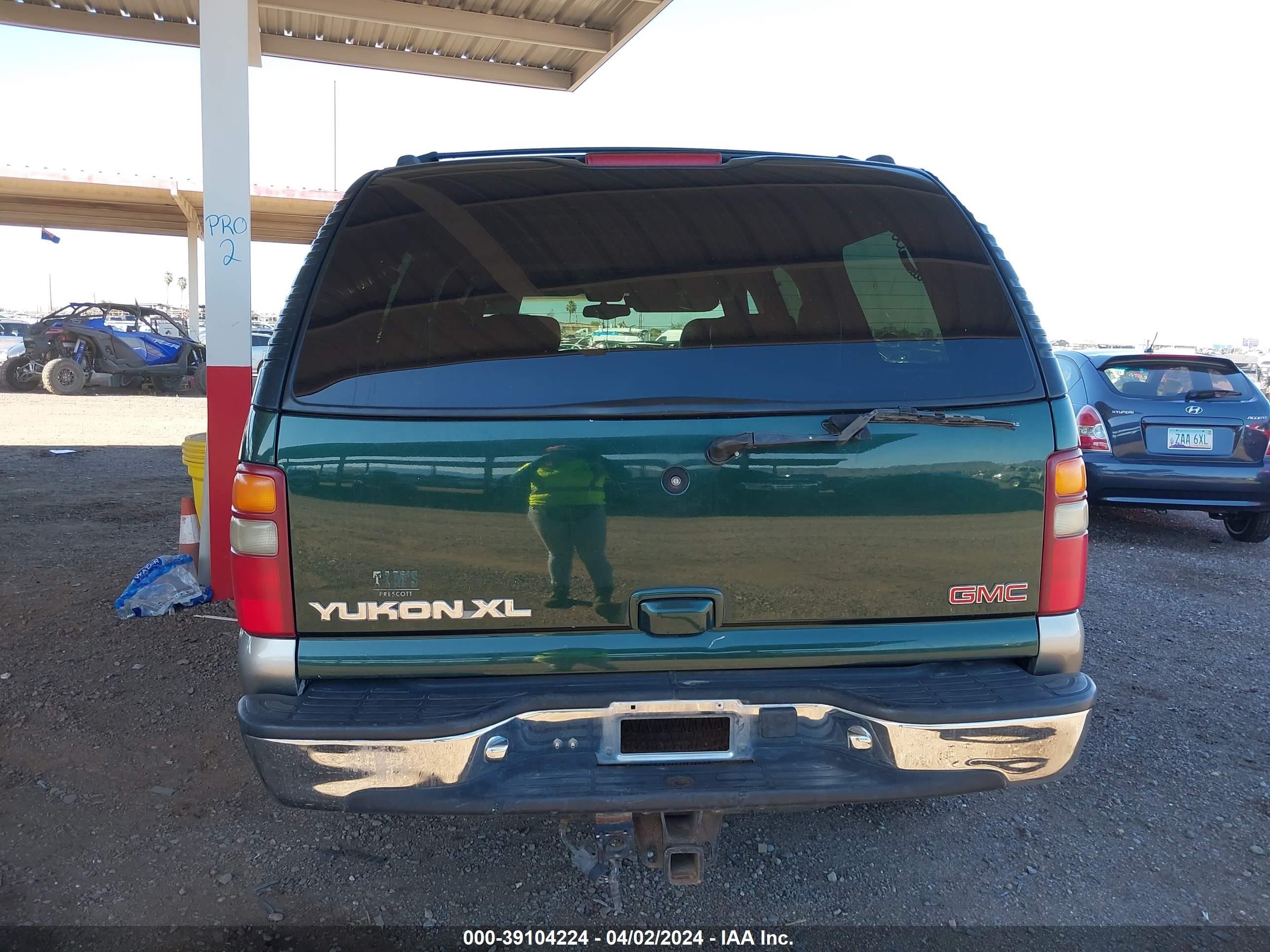 Photo 15 VIN: 3GKFK16T61G107146 - GMC NULL 