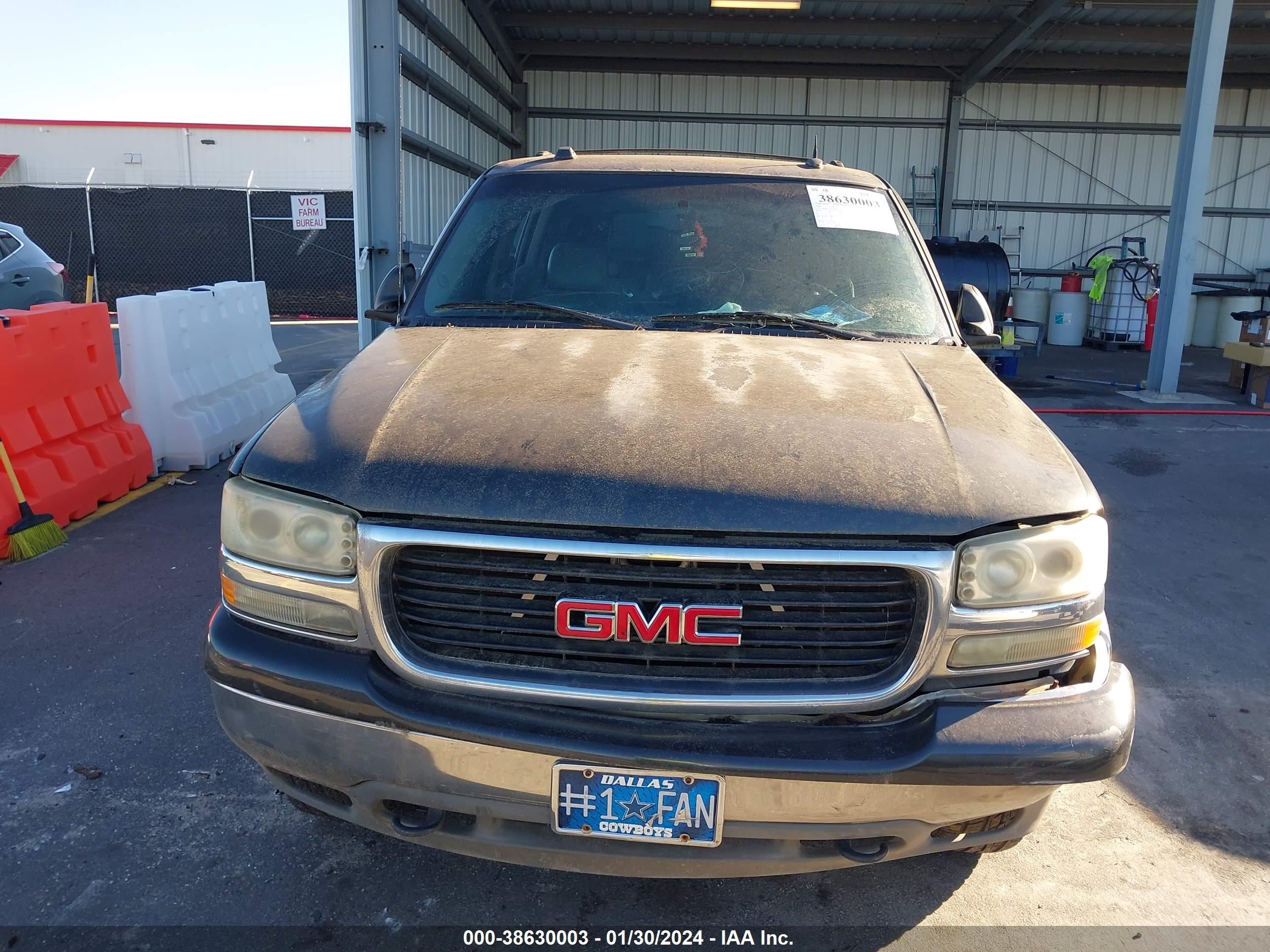 Photo 5 VIN: 3GKFK16T74G104857 - GMC YUKON 