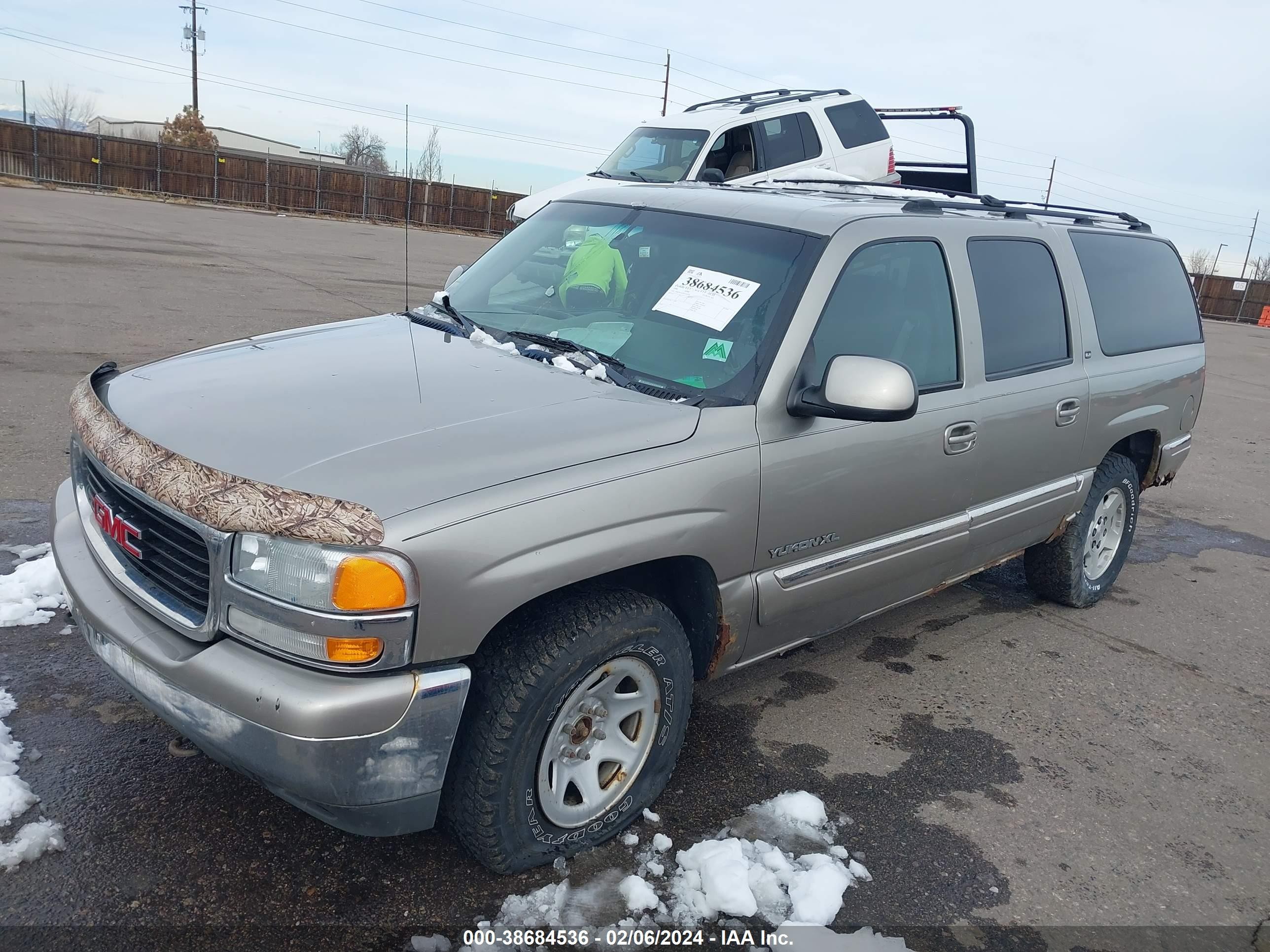 Photo 1 VIN: 3GKFK16T9YG162281 - GMC YUKON 