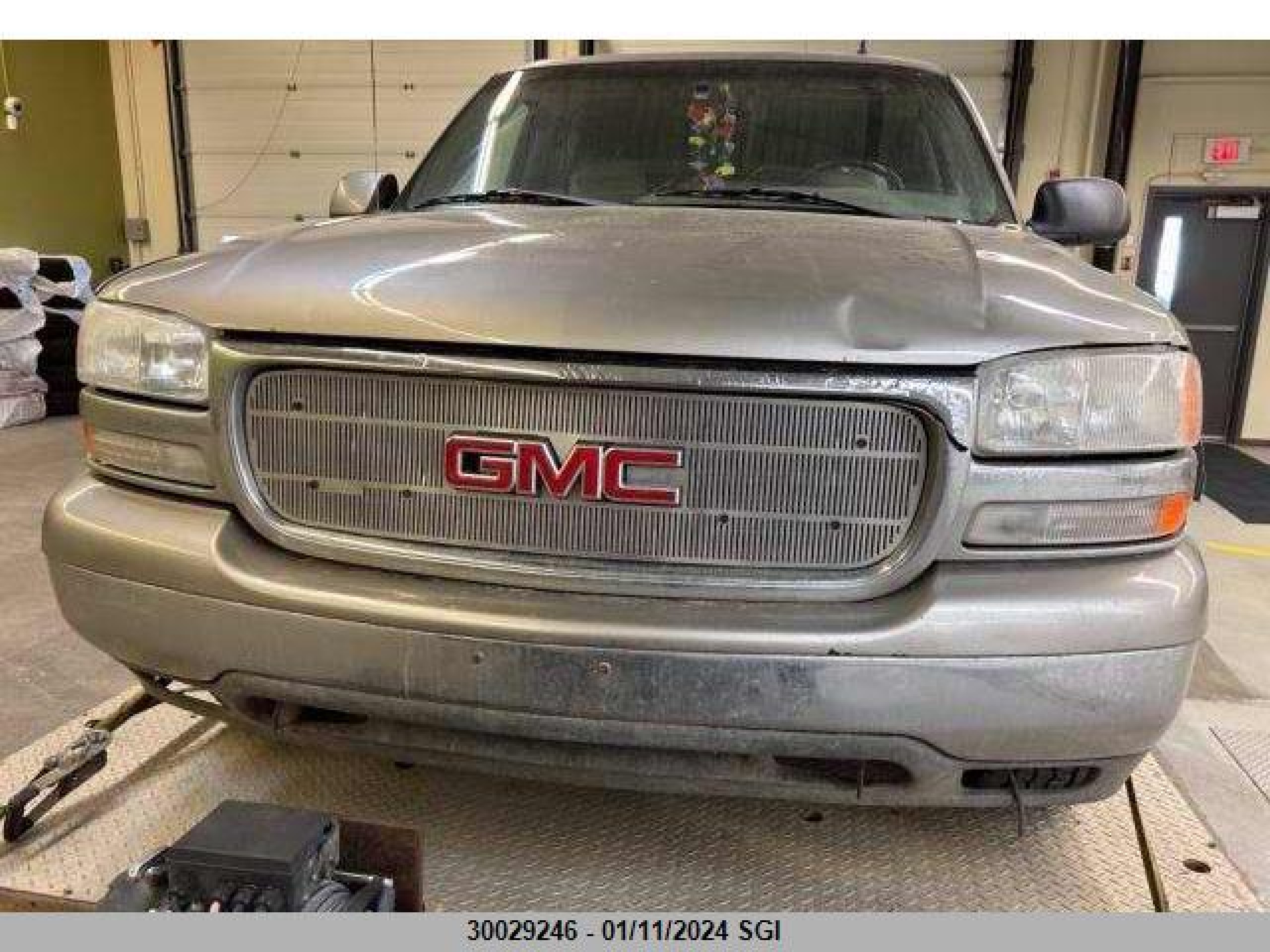 Photo 5 VIN: 3GKFK16Z42G257388 - GMC YUKON 