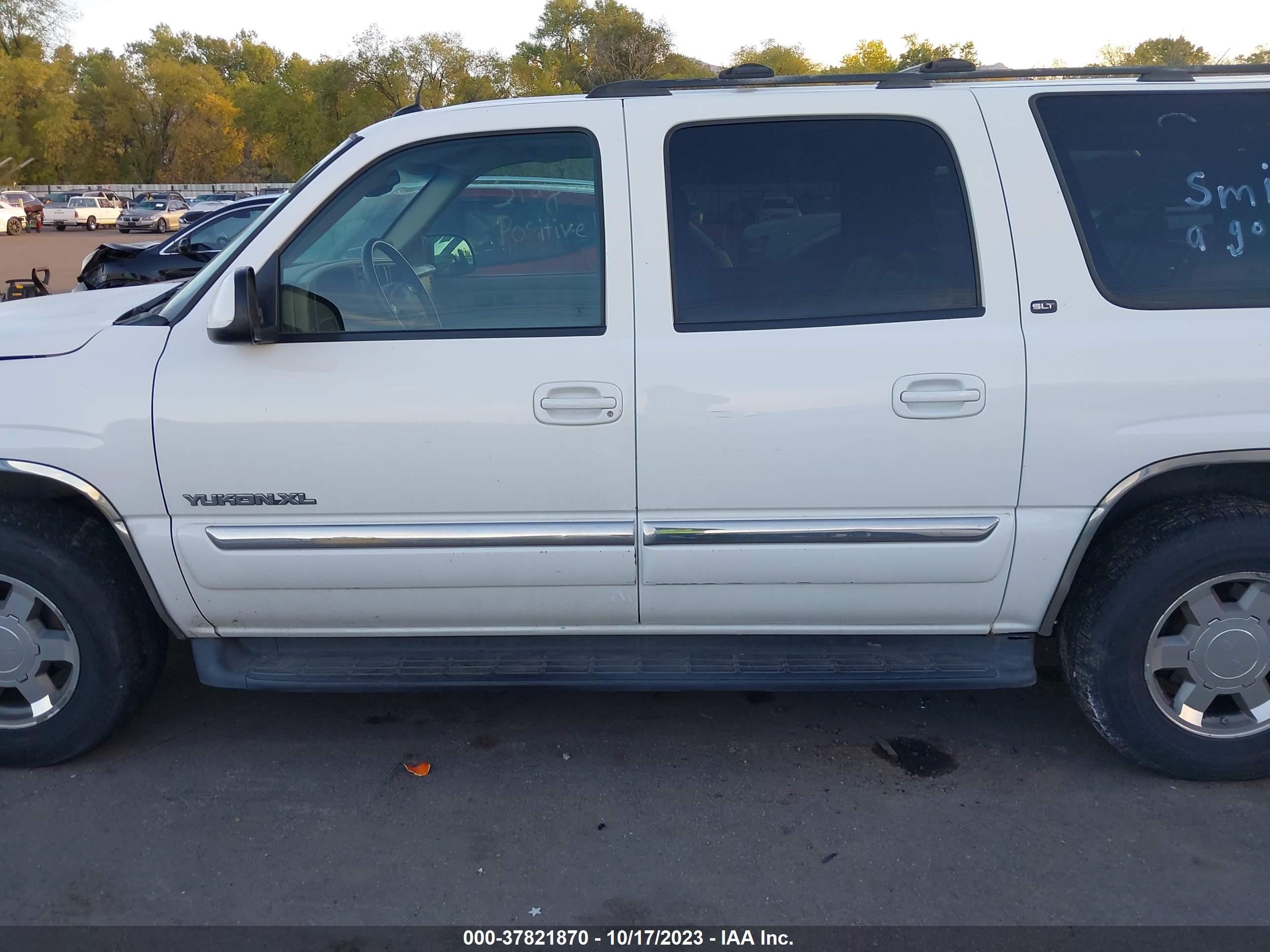 Photo 12 VIN: 3GKFK16Z45G153424 - GMC YUKON 