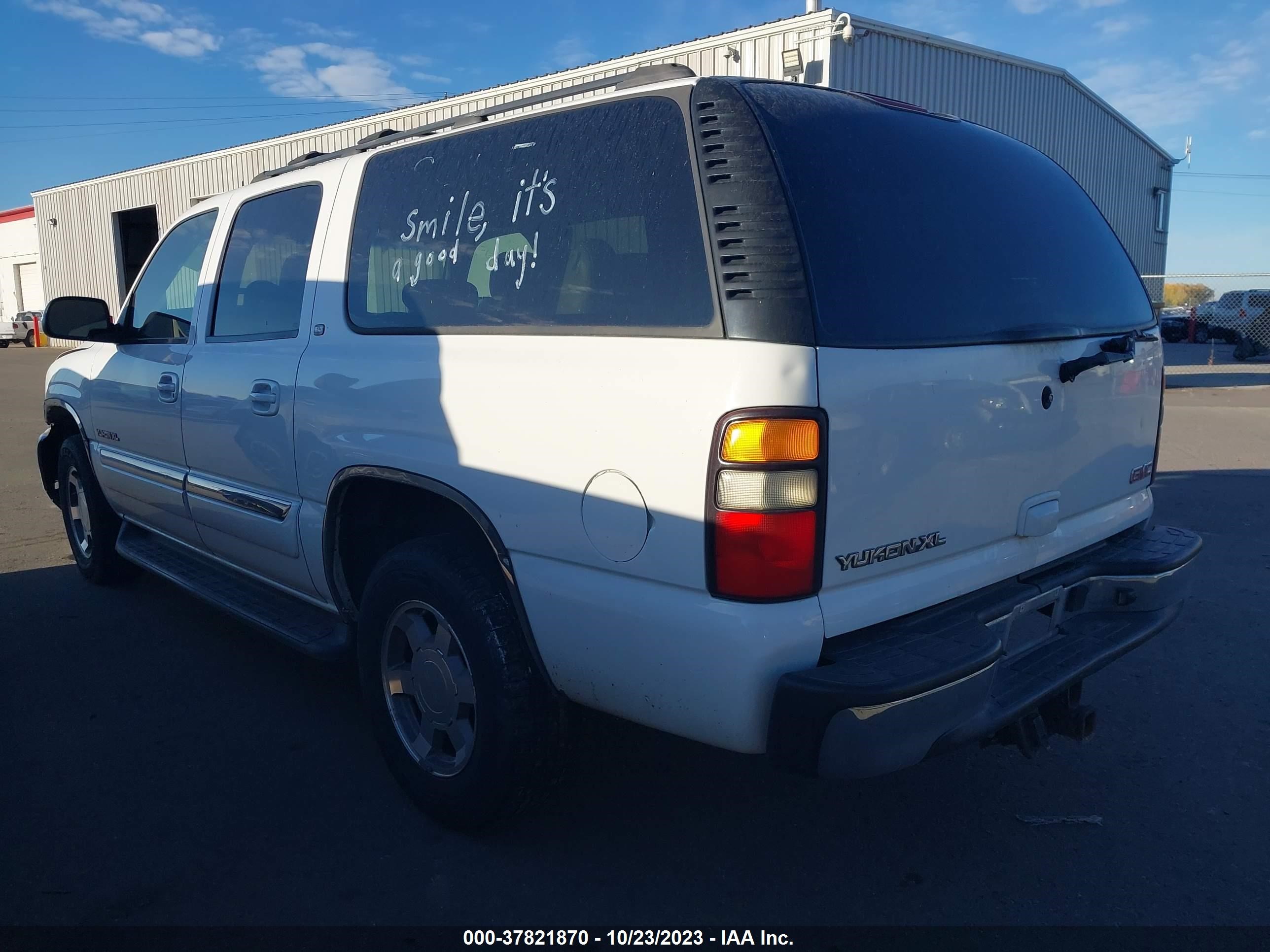 Photo 2 VIN: 3GKFK16Z45G153424 - GMC YUKON 