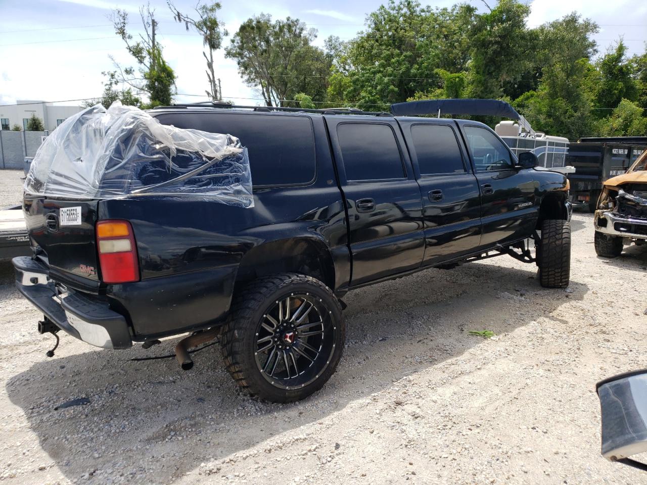 Photo 2 VIN: 3GKGC26U71G249134 - GMC YUKON 