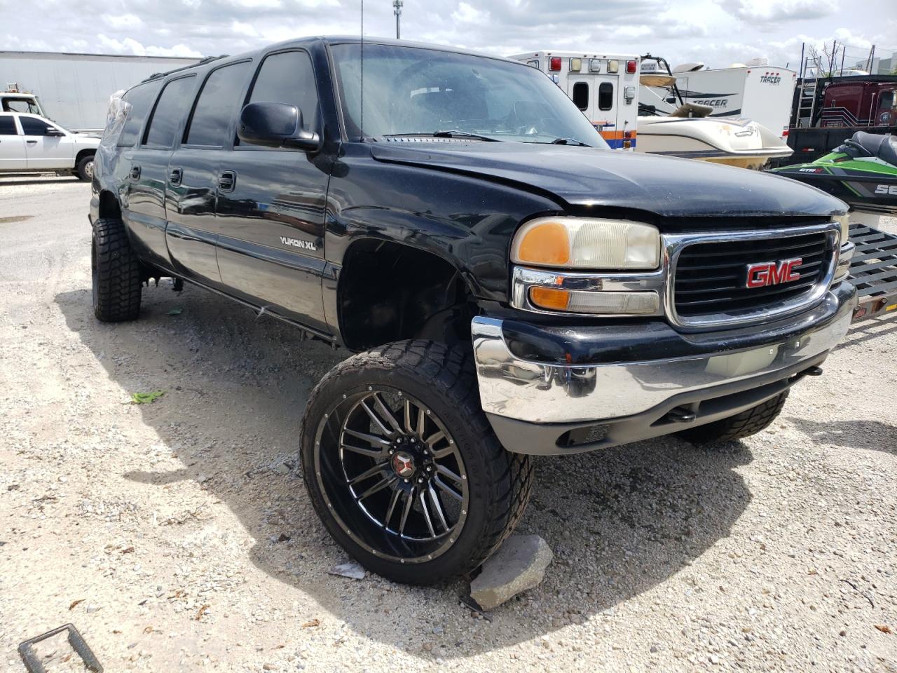 Photo 3 VIN: 3GKGC26U71G249134 - GMC YUKON 