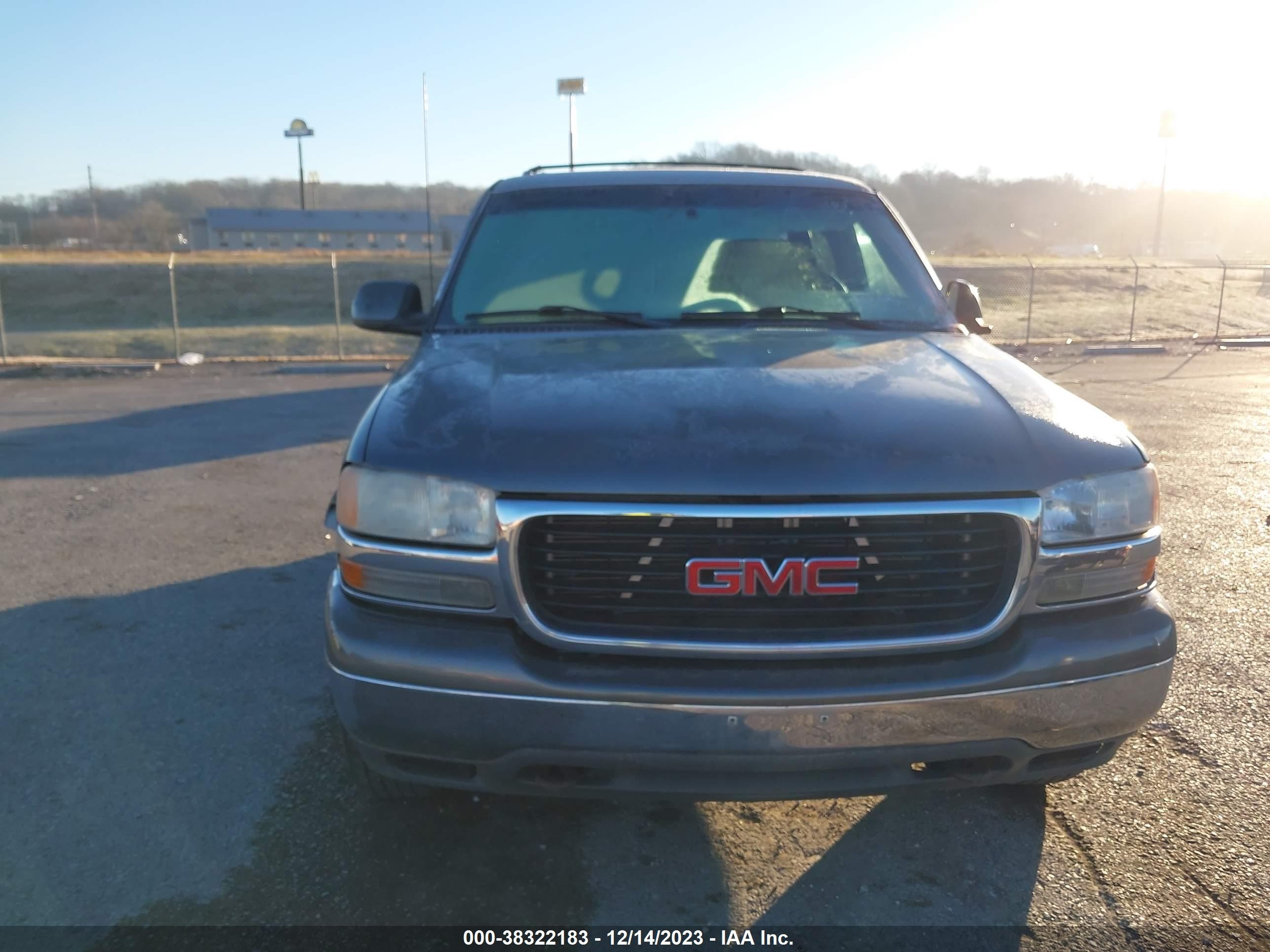 Photo 5 VIN: 3GKGK26G41G127246 - GMC NULL 