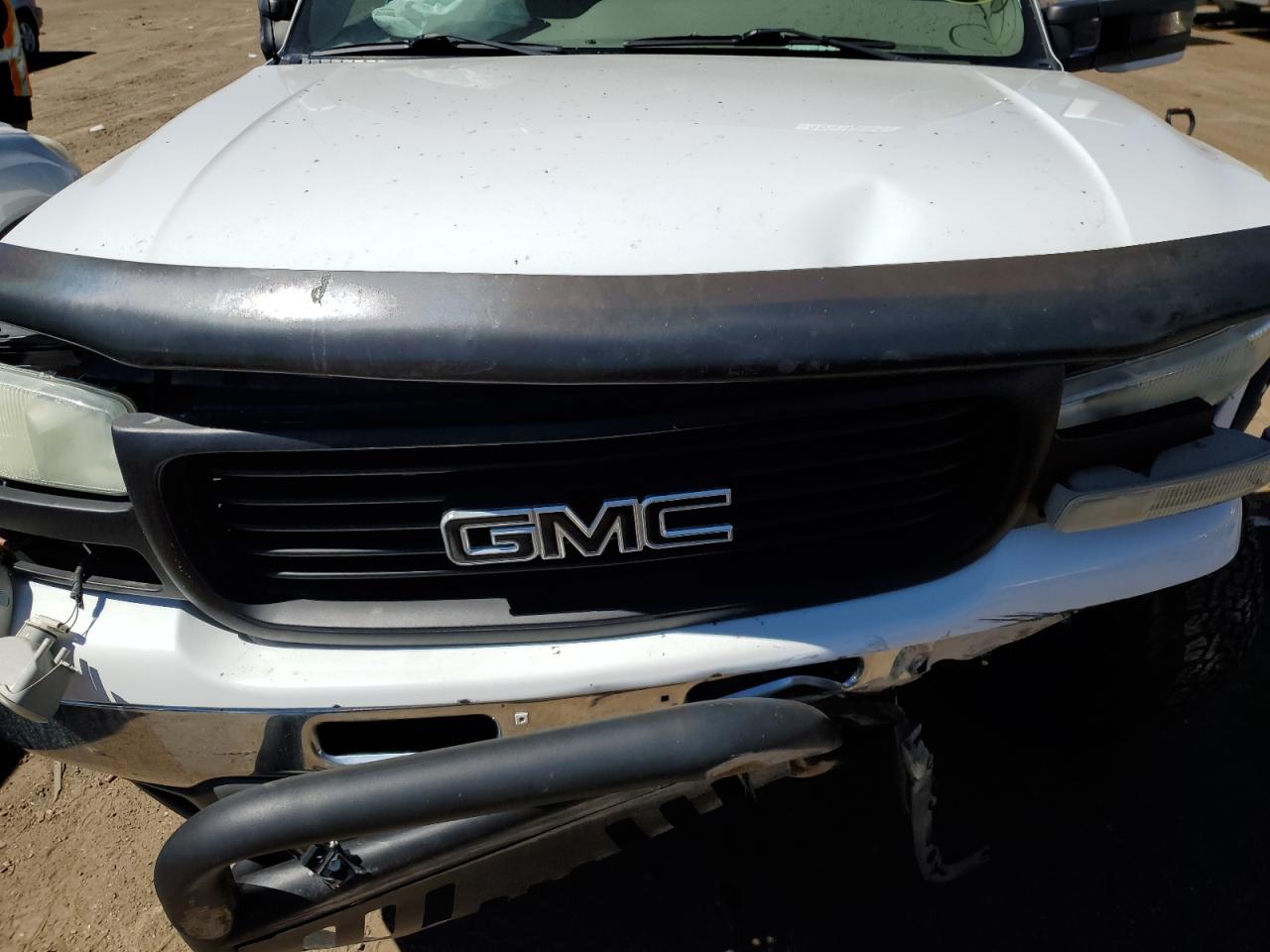 Photo 11 VIN: 3GKGK26G84G153756 - GMC YUKON 