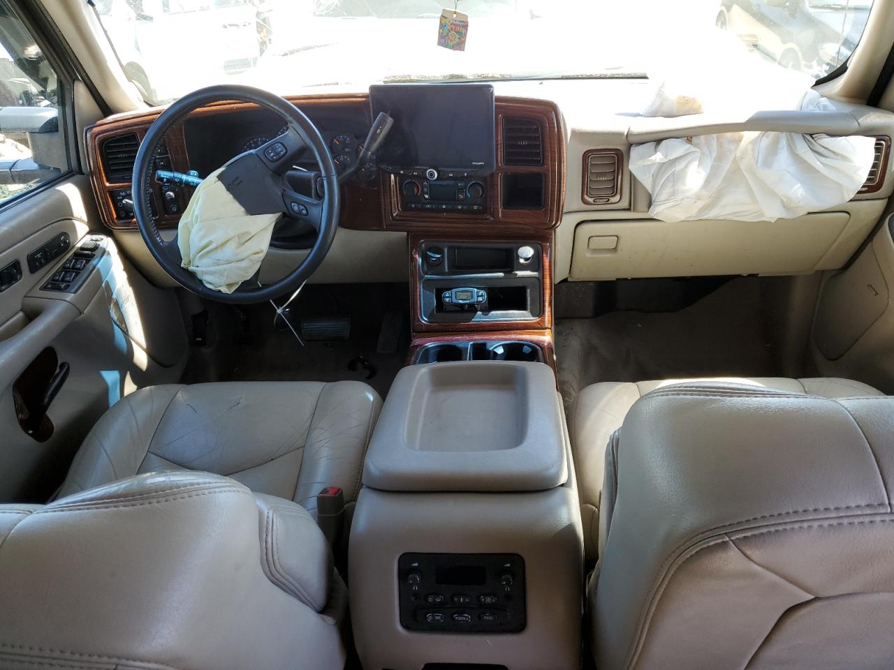 Photo 7 VIN: 3GKGK26G84G153756 - GMC YUKON 