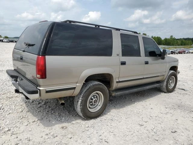 Photo 2 VIN: 3GKGK26J1XG521629 - GMC SUBURBAN K 