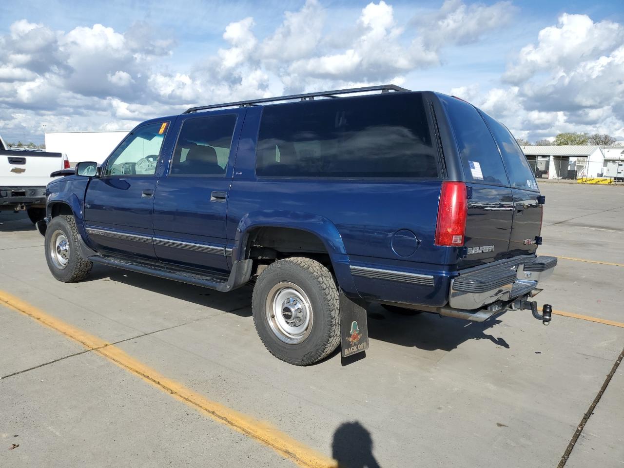 Photo 1 VIN: 3GKGK26J3VG525744 - GMC SUBURBAN 