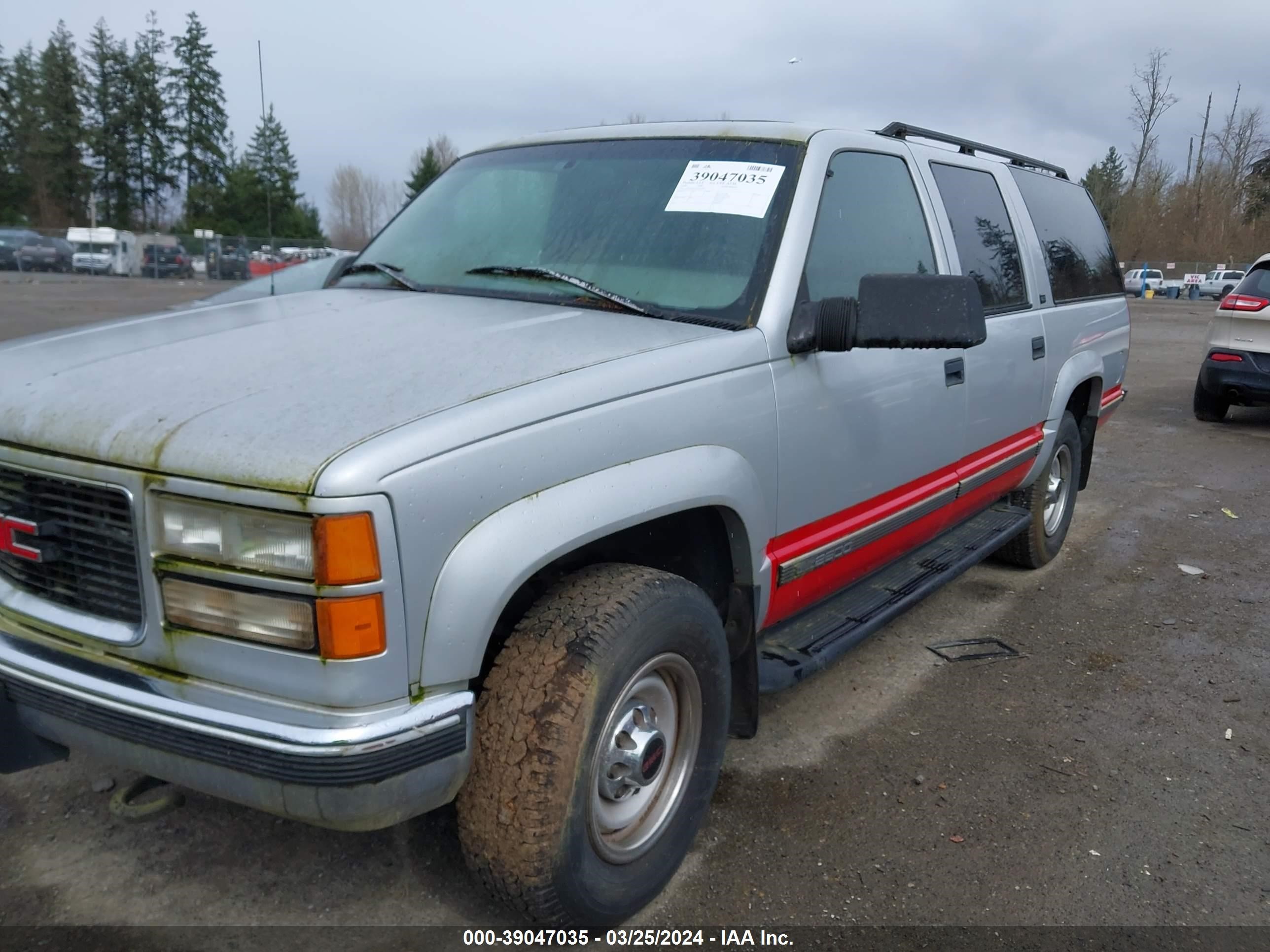 Photo 1 VIN: 3GKGK26J5TG514869 - GMC SUBURBAN 