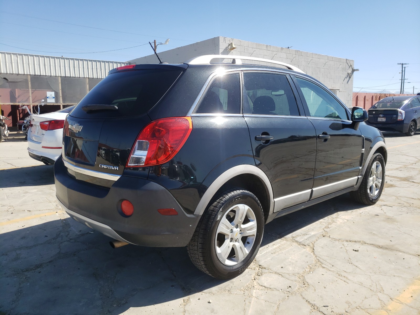 Photo 3 VIN: 3GNAL2EK7ES587922 - CHEVROLET CAPTIVA LS 