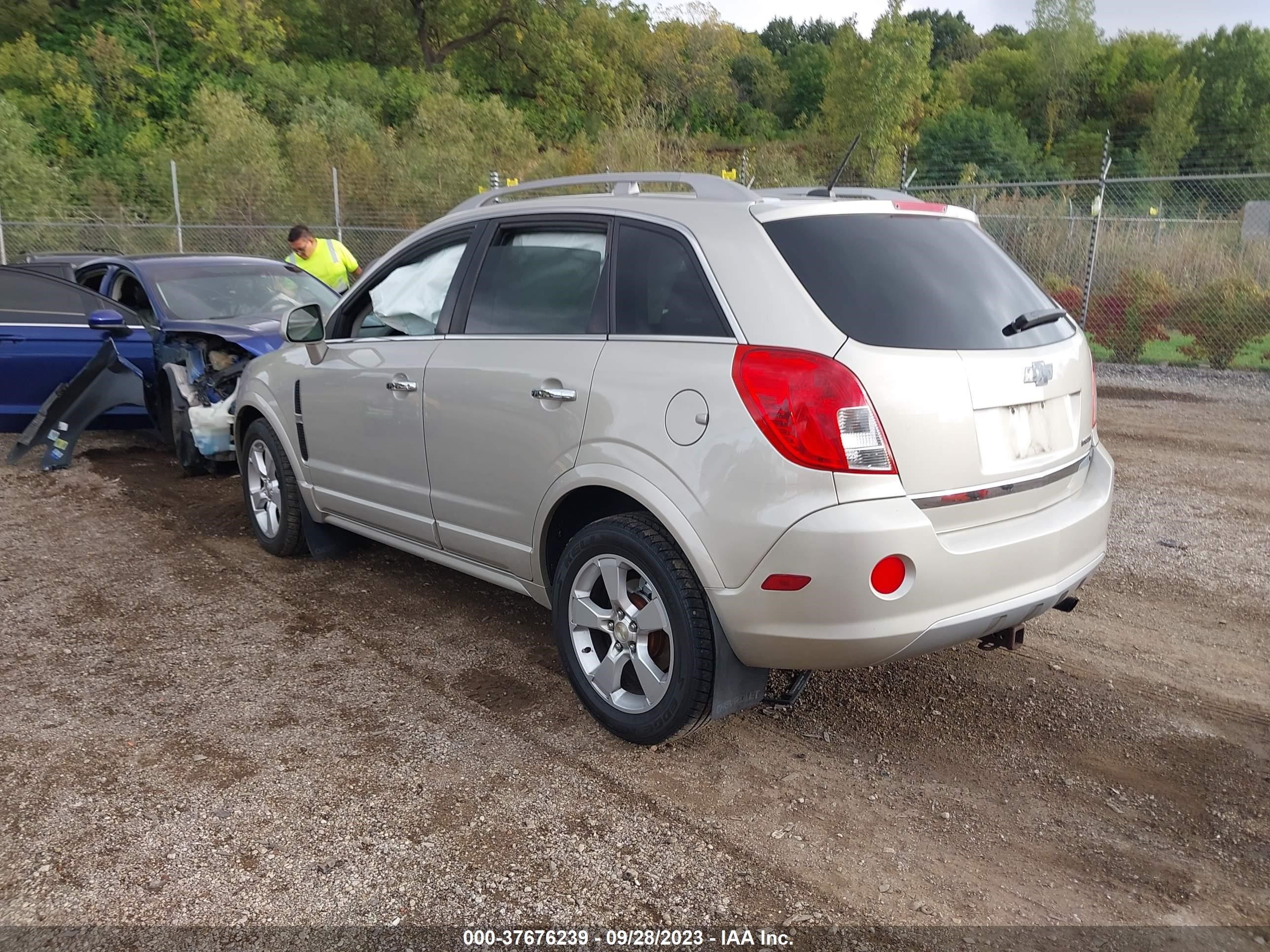 Photo 2 VIN: 3GNAL3EK9ES641243 - CHEVROLET CAPTIVA SPORT 