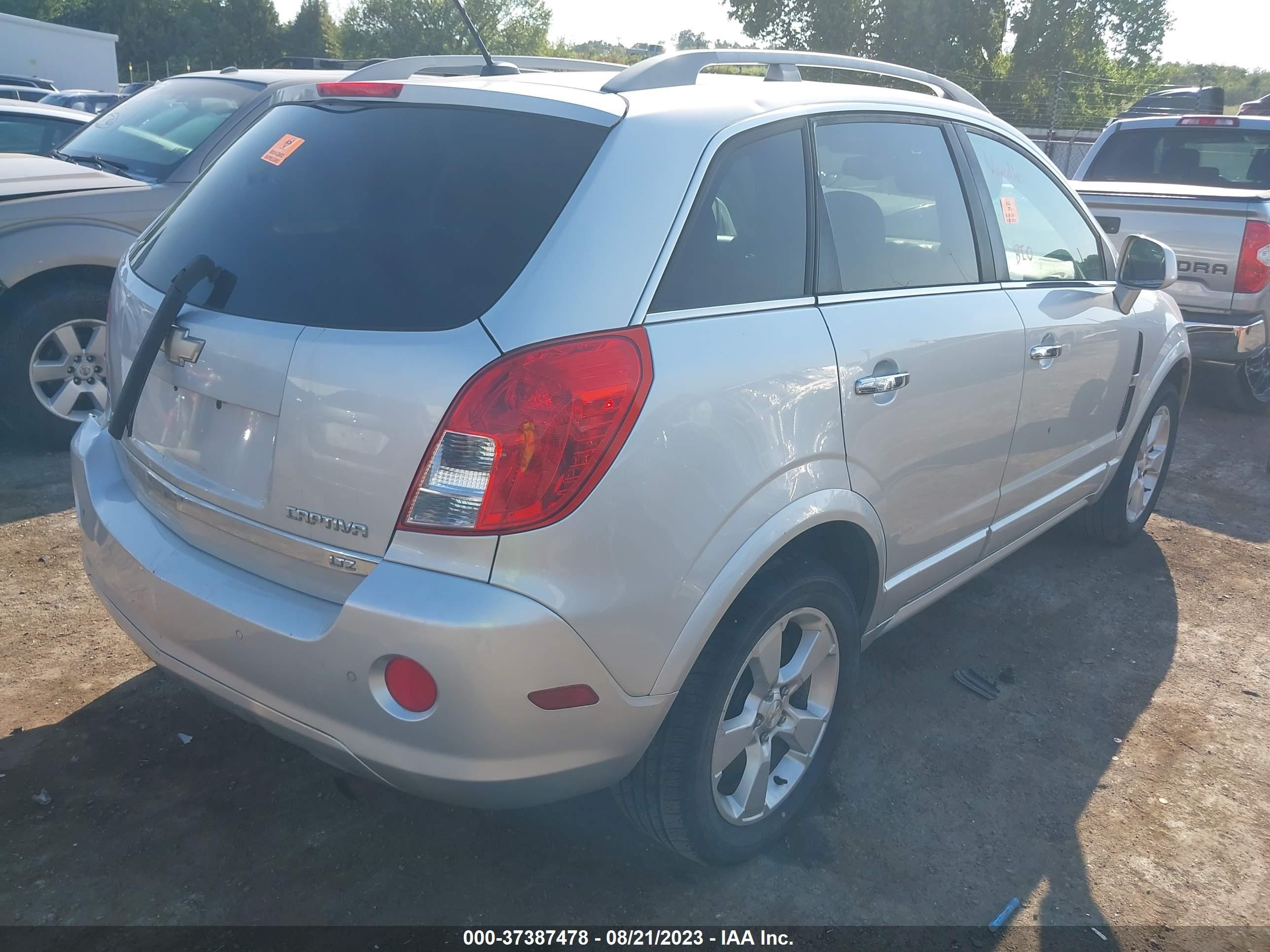 Photo 3 VIN: 3GNAL4EK5FS535105 - CHEVROLET CAPTIVA SPORT 