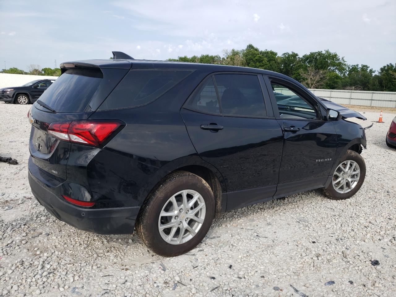 Photo 2 VIN: 3GNAX5EG6RL274569 - CHEVROLET EQUINOX 