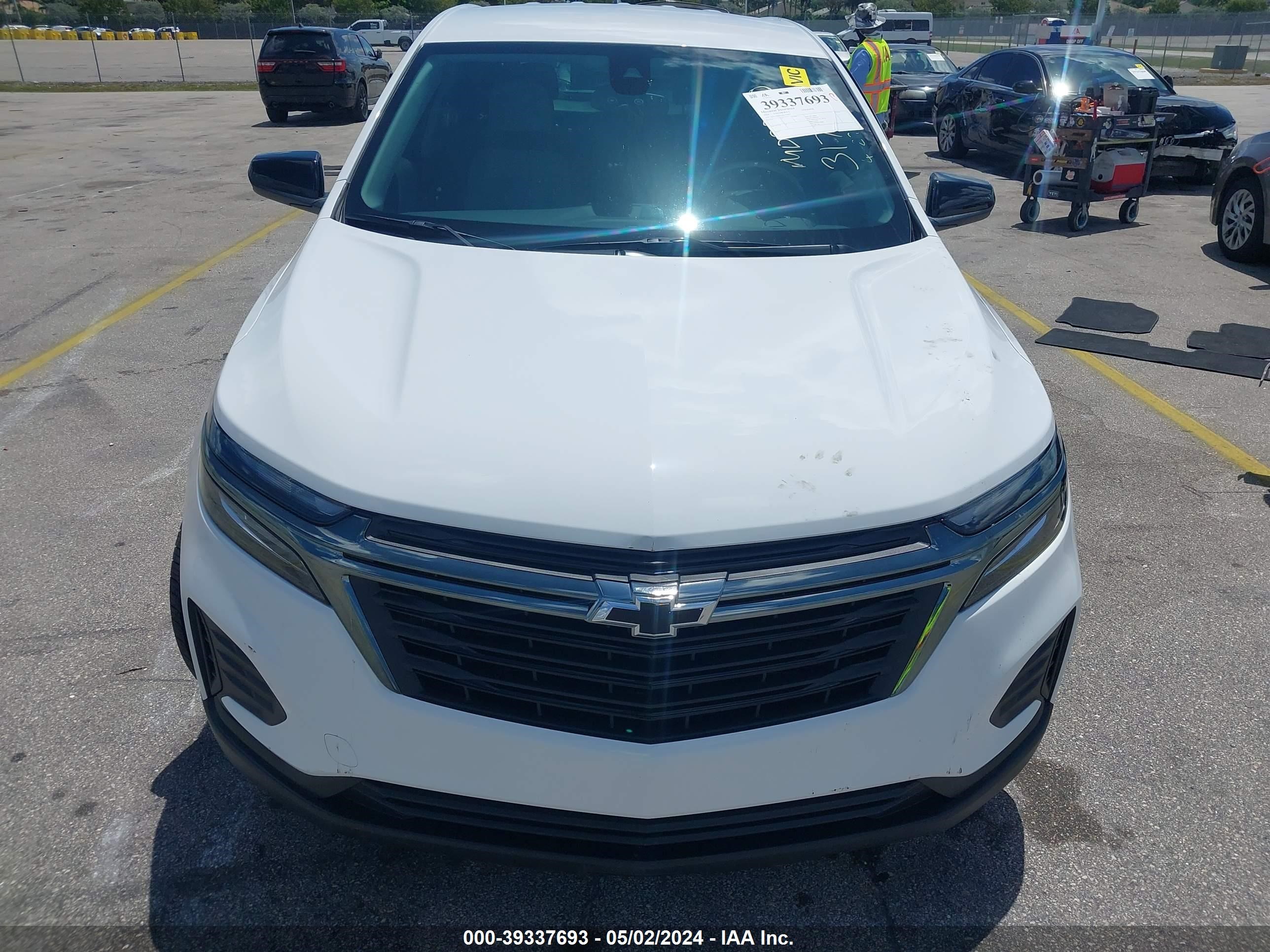 Photo 10 VIN: 3GNAXHEG5RL299853 - CHEVROLET EQUINOX 