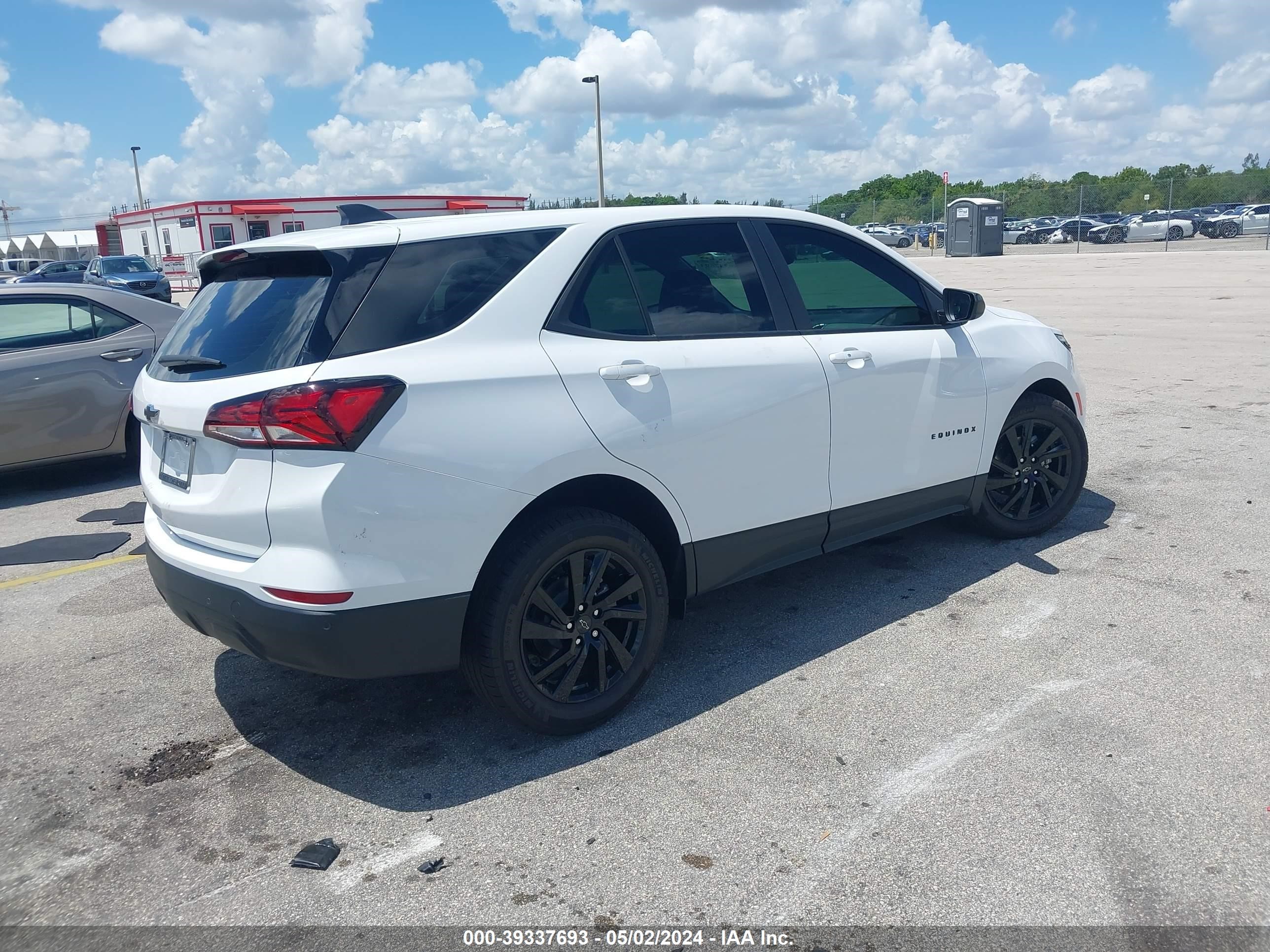 Photo 3 VIN: 3GNAXHEG5RL299853 - CHEVROLET EQUINOX 