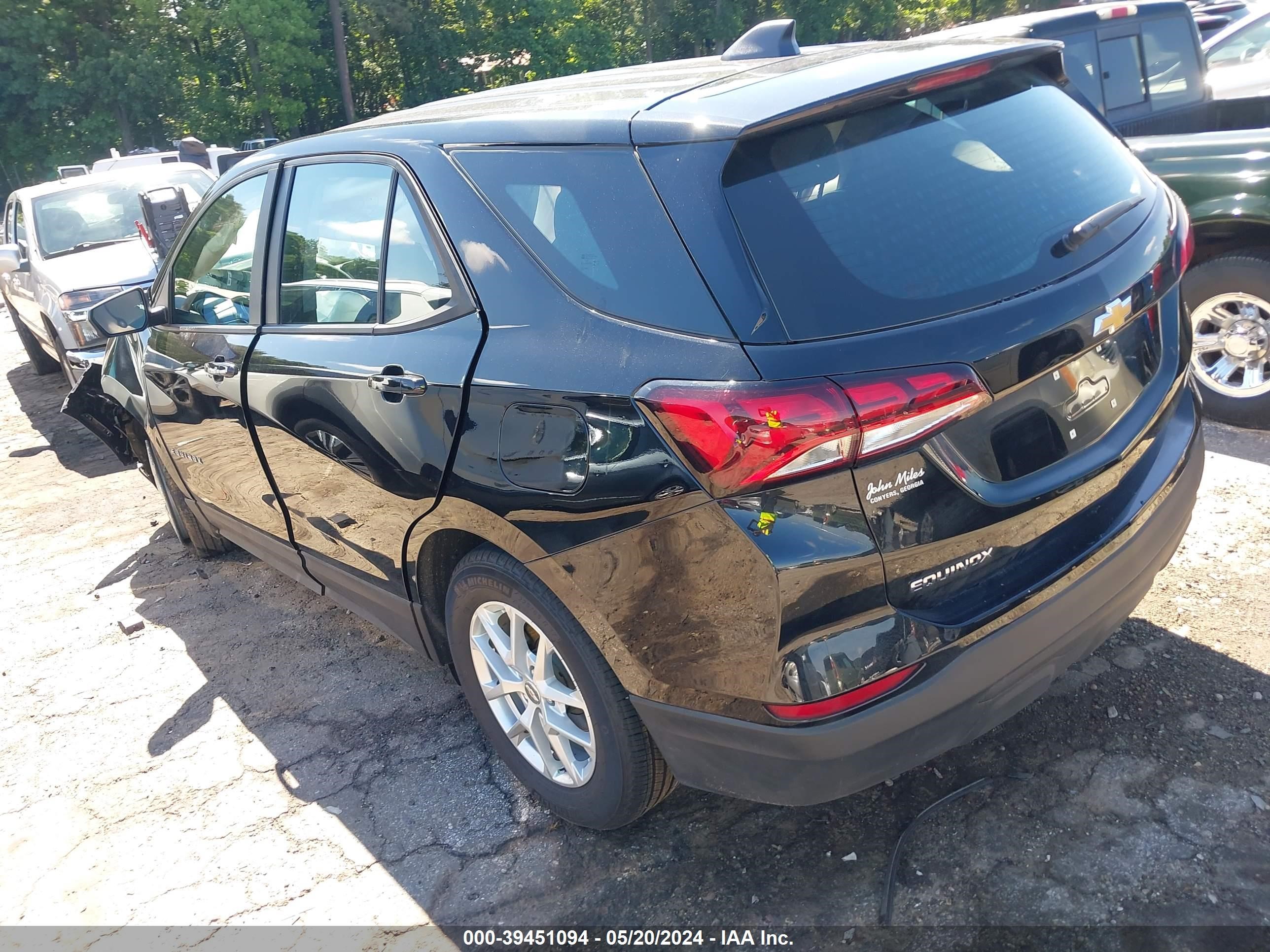 Photo 2 VIN: 3GNAXHEG8RL143077 - CHEVROLET EQUINOX 