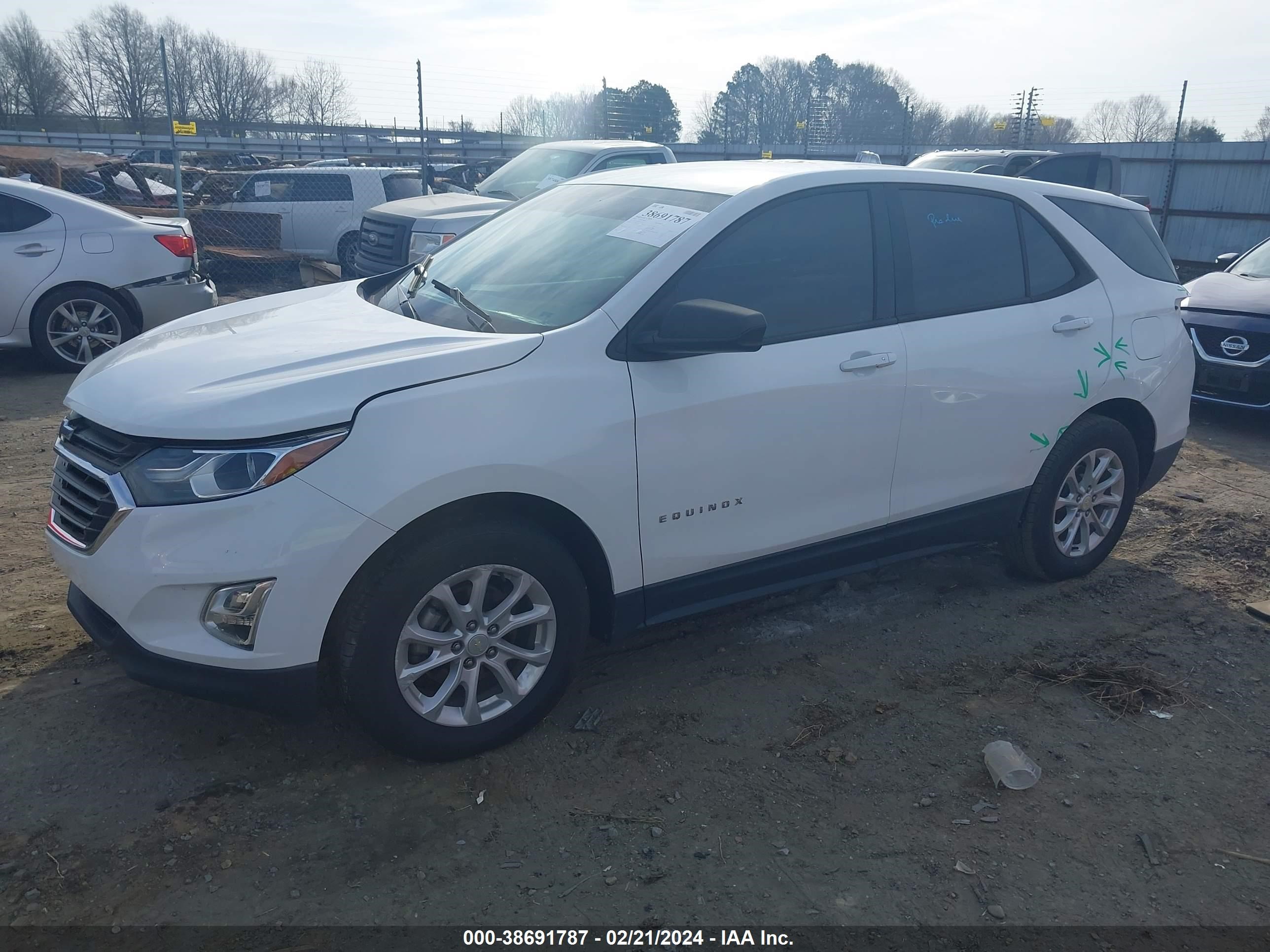 Photo 1 VIN: 3GNAXHEV0KS630137 - CHEVROLET EQUINOX 