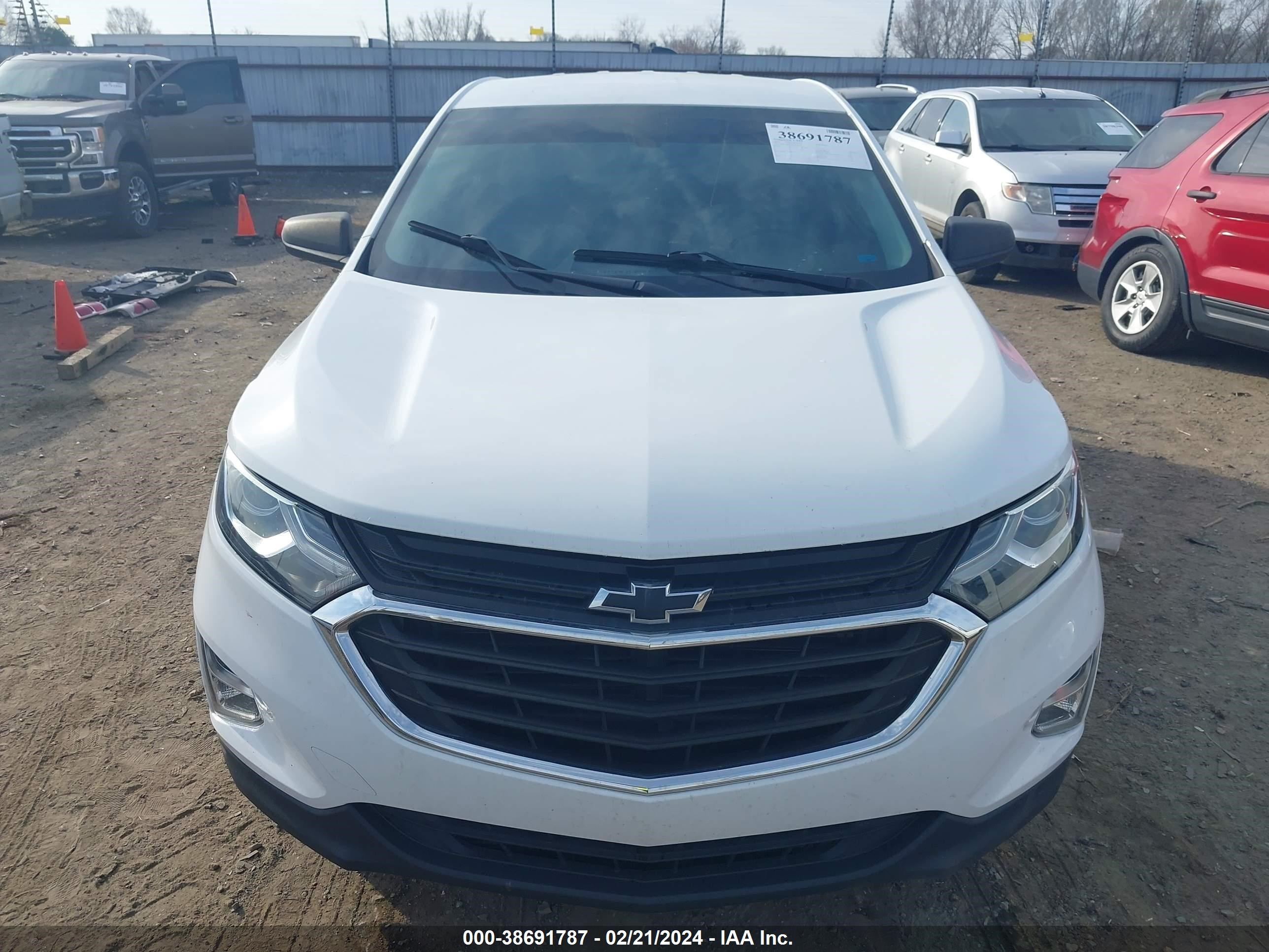 Photo 11 VIN: 3GNAXHEV0KS630137 - CHEVROLET EQUINOX 